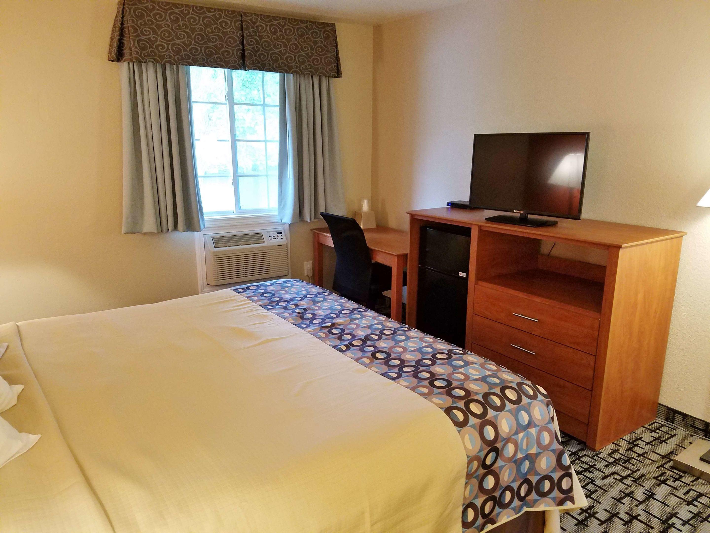 Americas Best Value Inn Putnam — photo 4