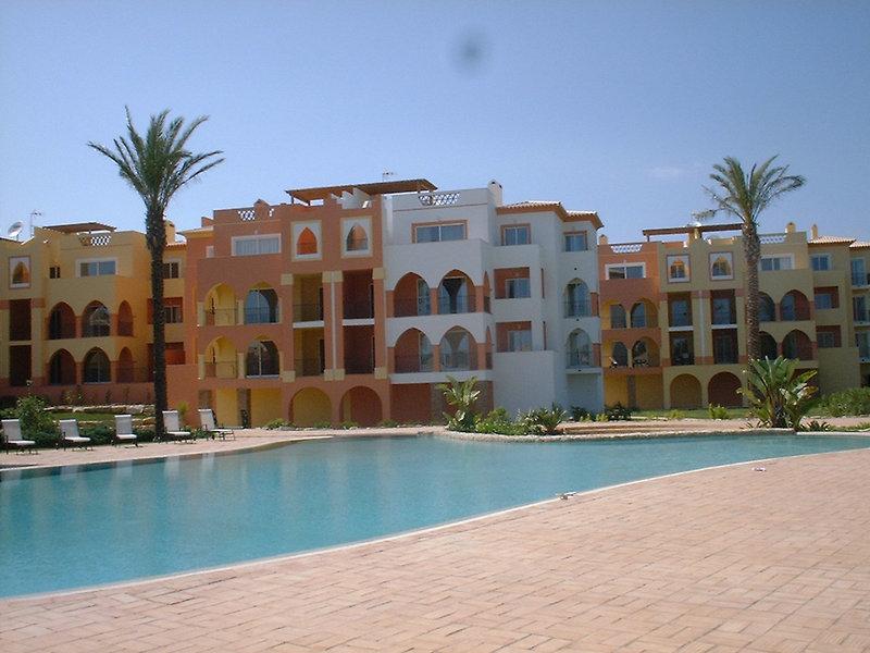 Jardim da Meia Praia — photo 3