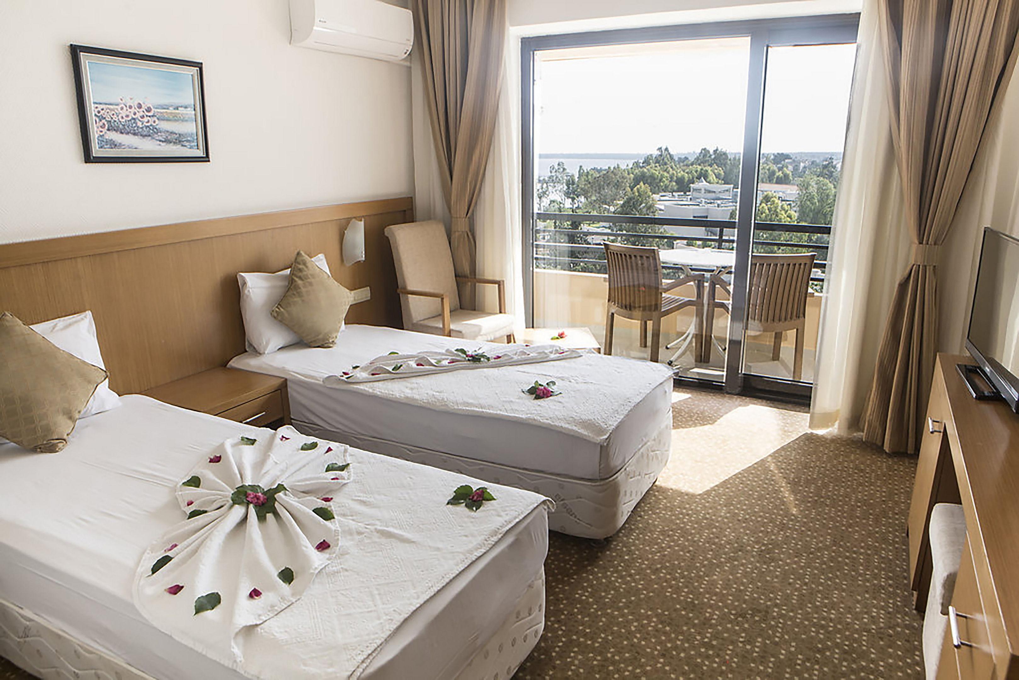 The Holiday Resort Hotel — photo 5