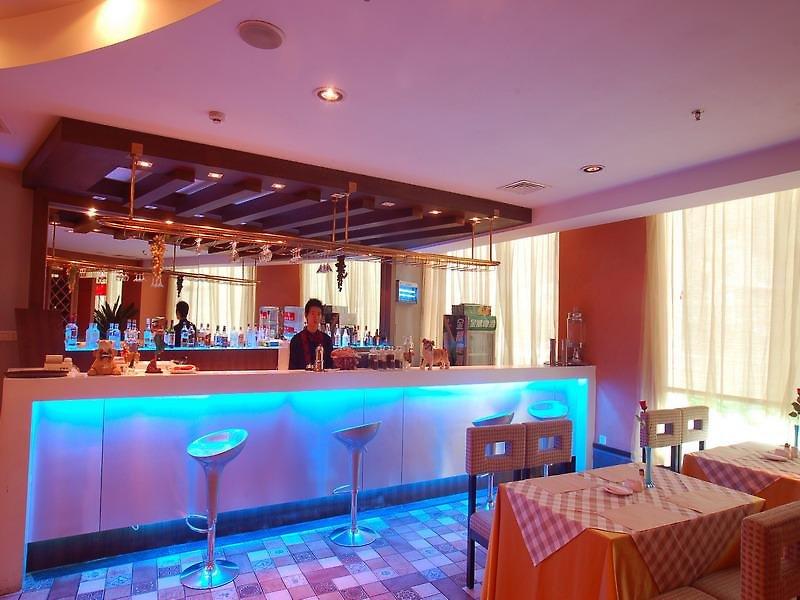 Huashi Hotel — photo 4