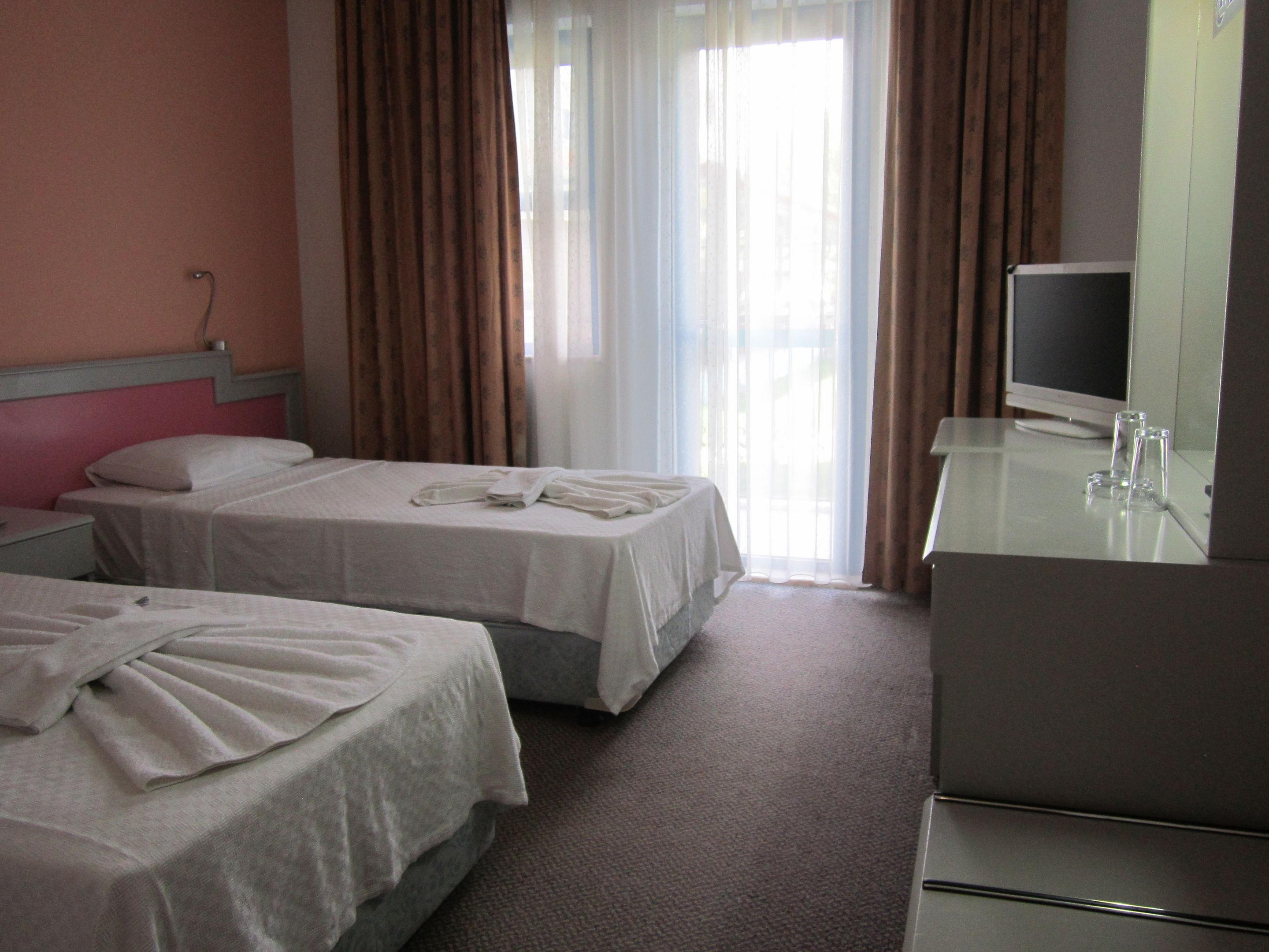 Aymes Hotel — photo 5