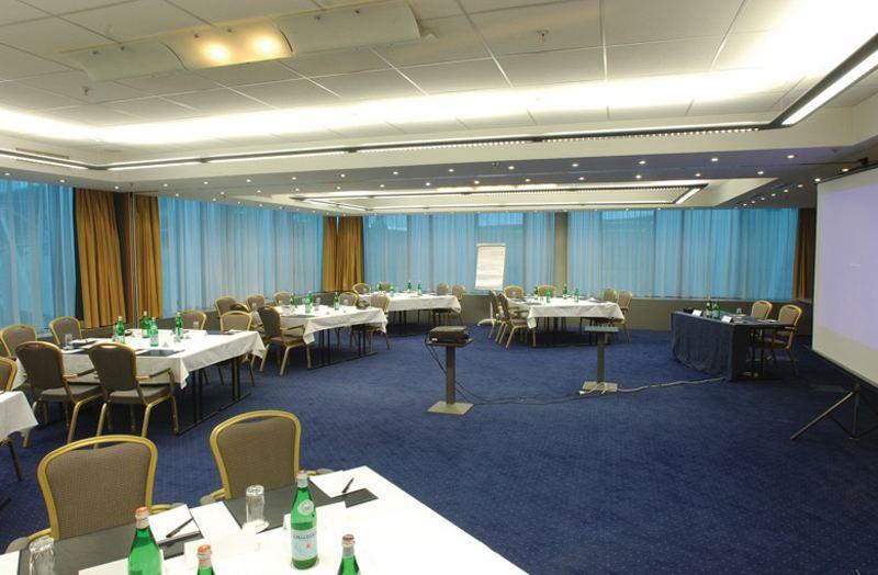 Ramada Encore by Wyndham Geneva — photo 3