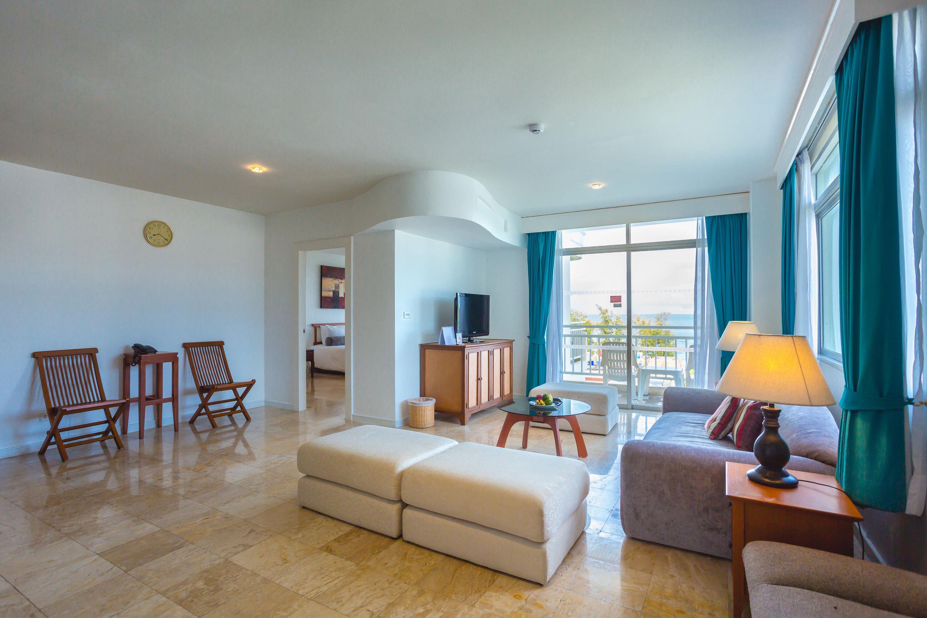 Waterfront Suites Phuket by Centara — photo 4