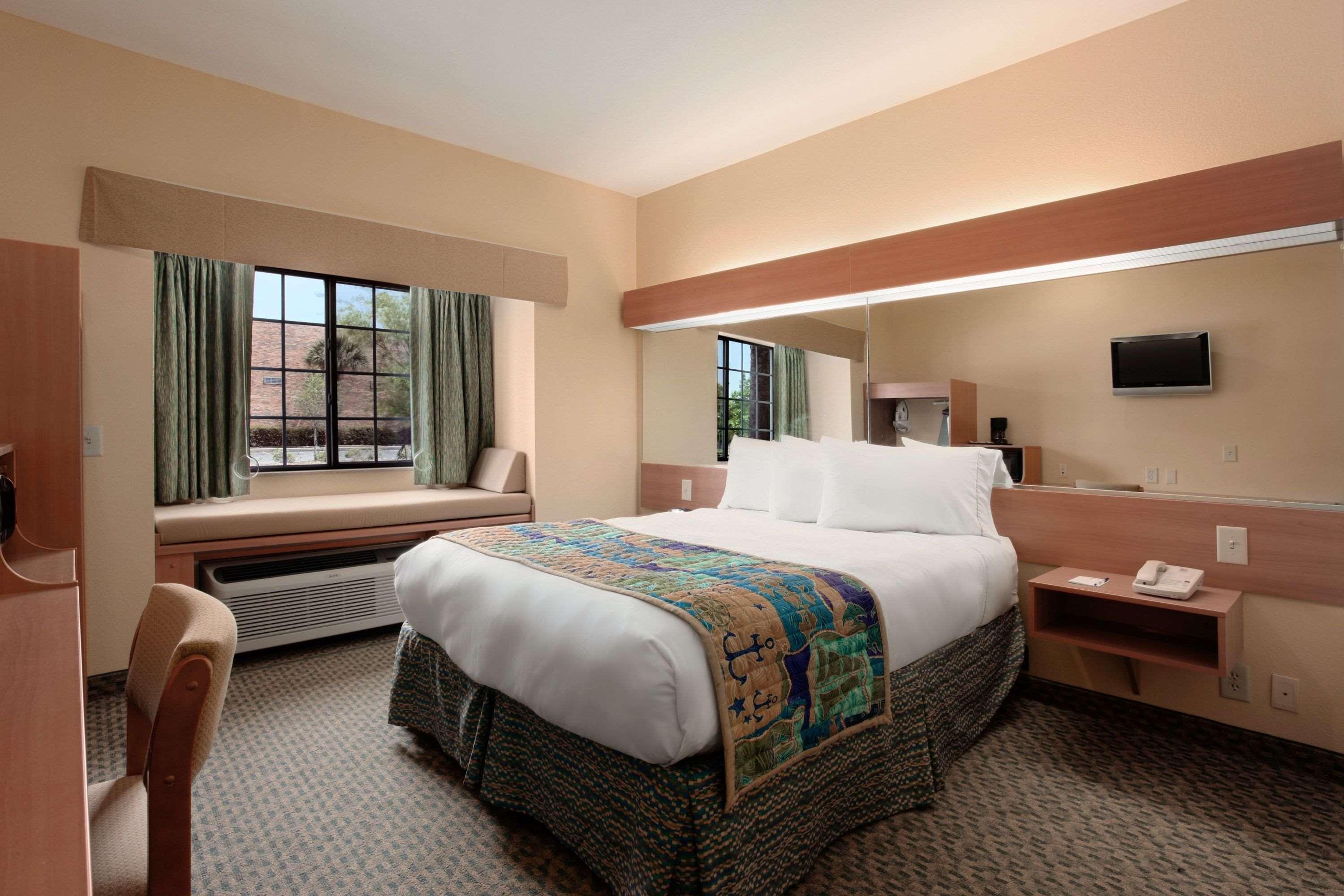 Microtel Inn & Suites by Wyndham Panama City — photo 3