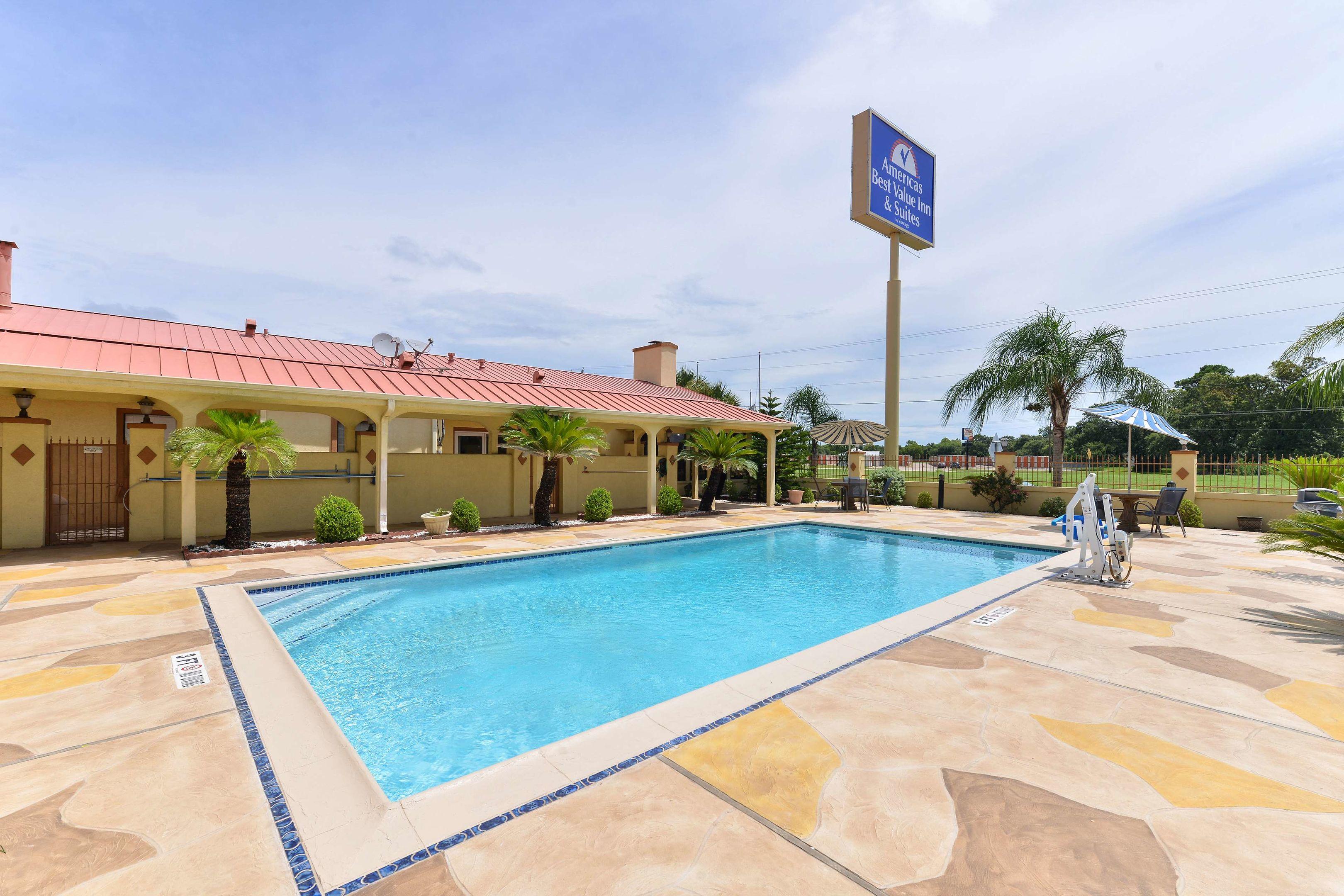 Americas Best Value Inn & Suites-Alvin/Houston — photo 5