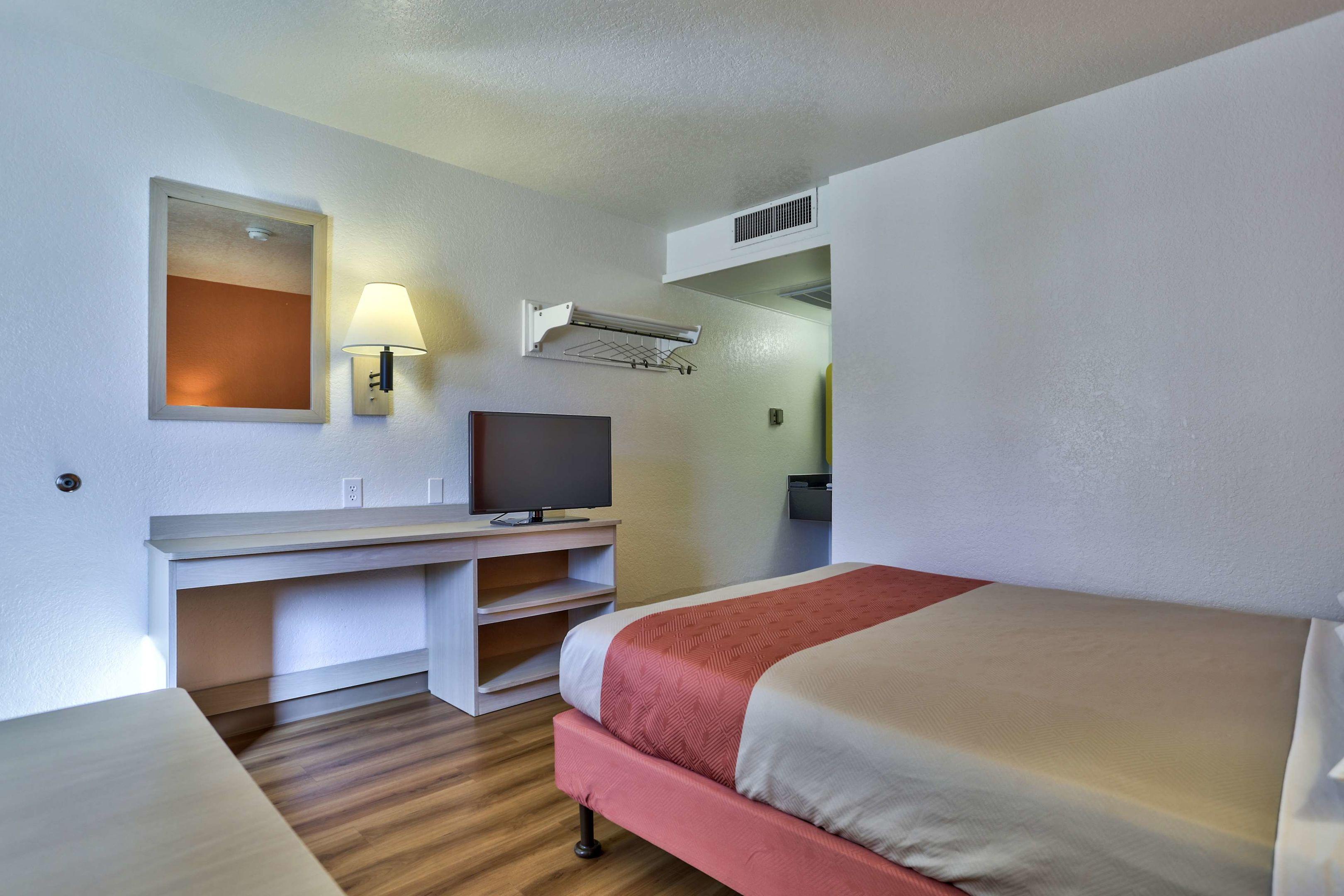 Motel 6 Flagstaff-Butler Avenue — photo 5