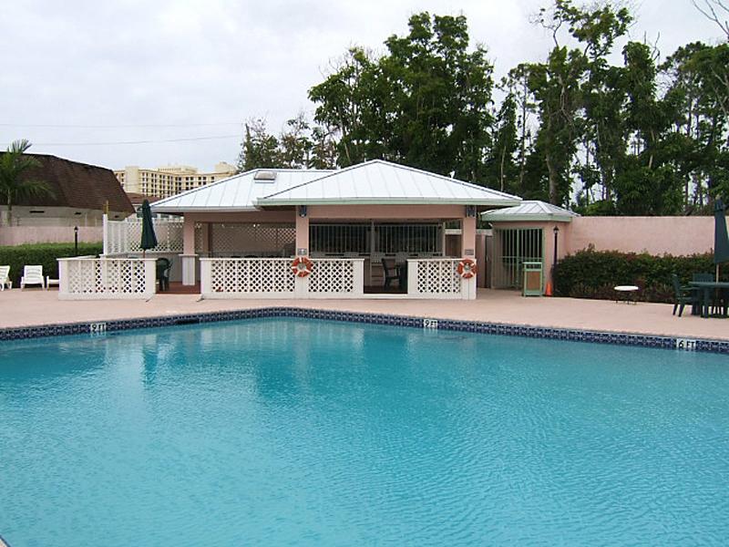 Castaways Resort & Suites — photo 3
