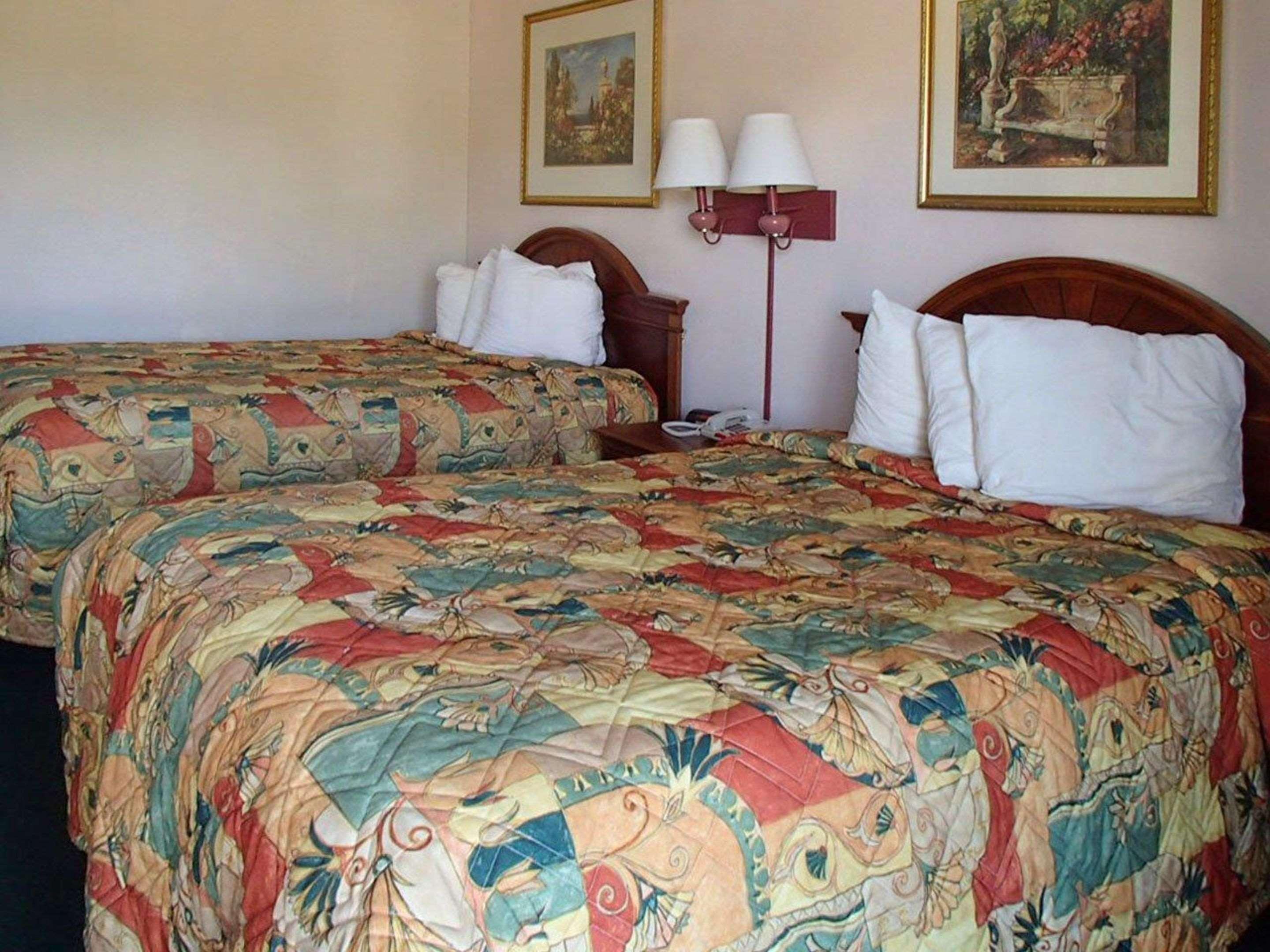 Rodeway Inn Leesburg — photo 5