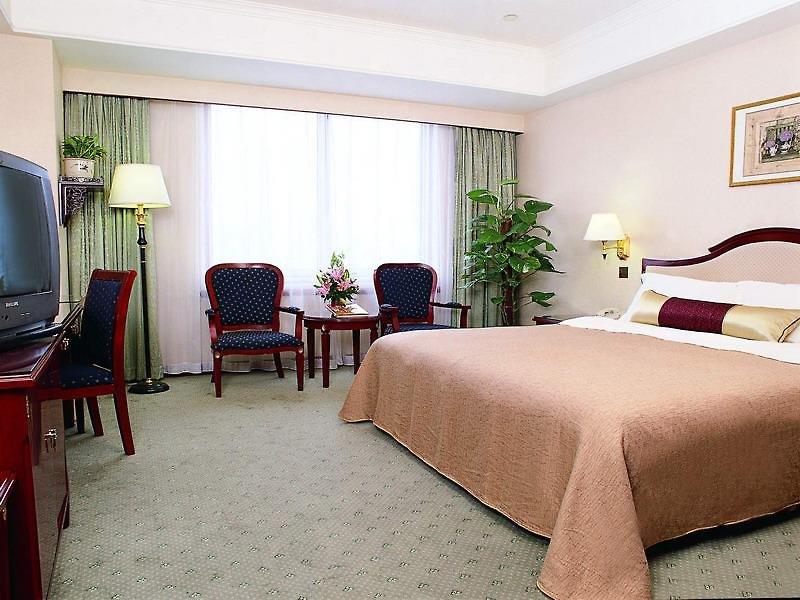 Ramada Plaza by Wyndham Tian Lu Hotel Wuhan — photo 3