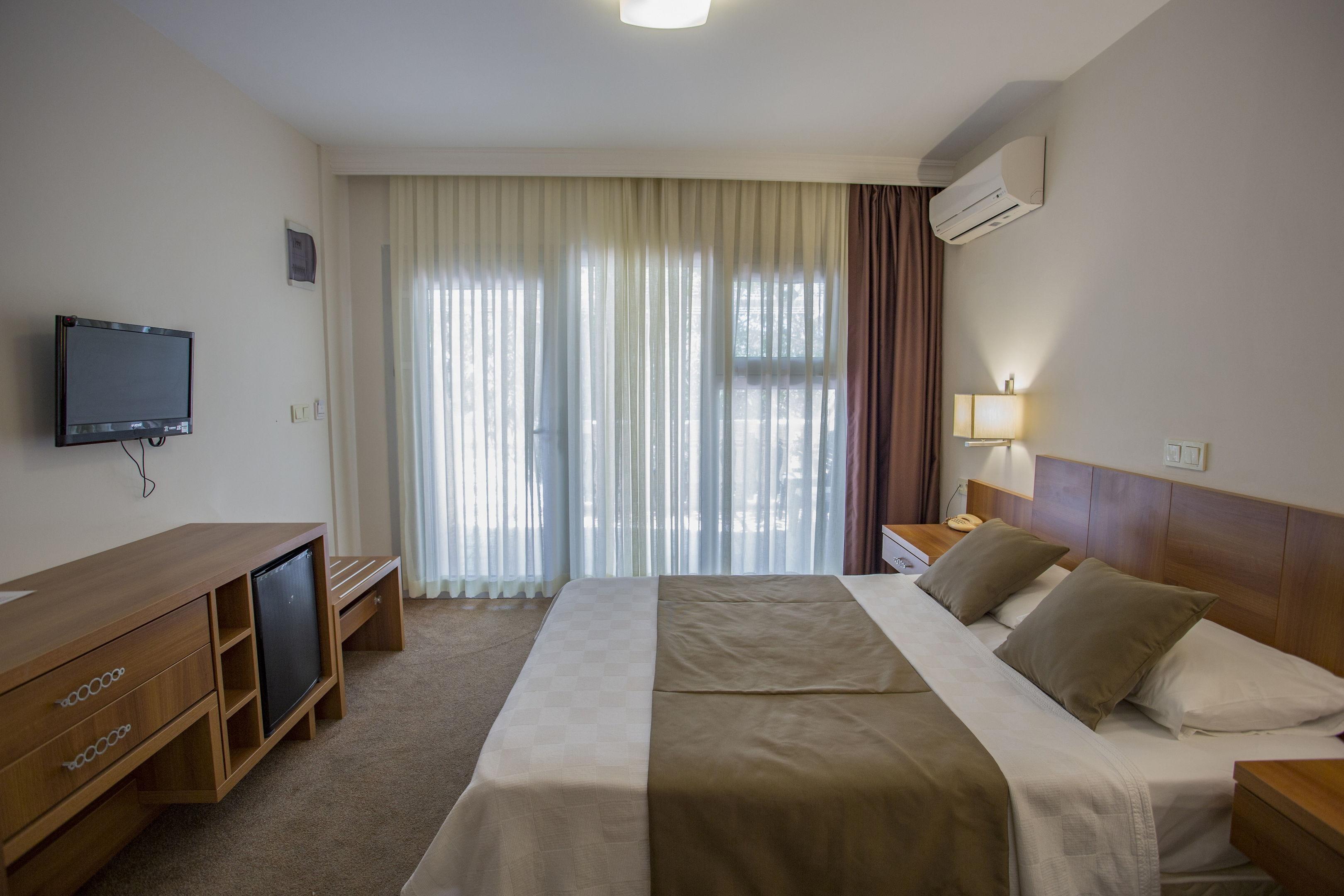 Melis Hotel — photo 4