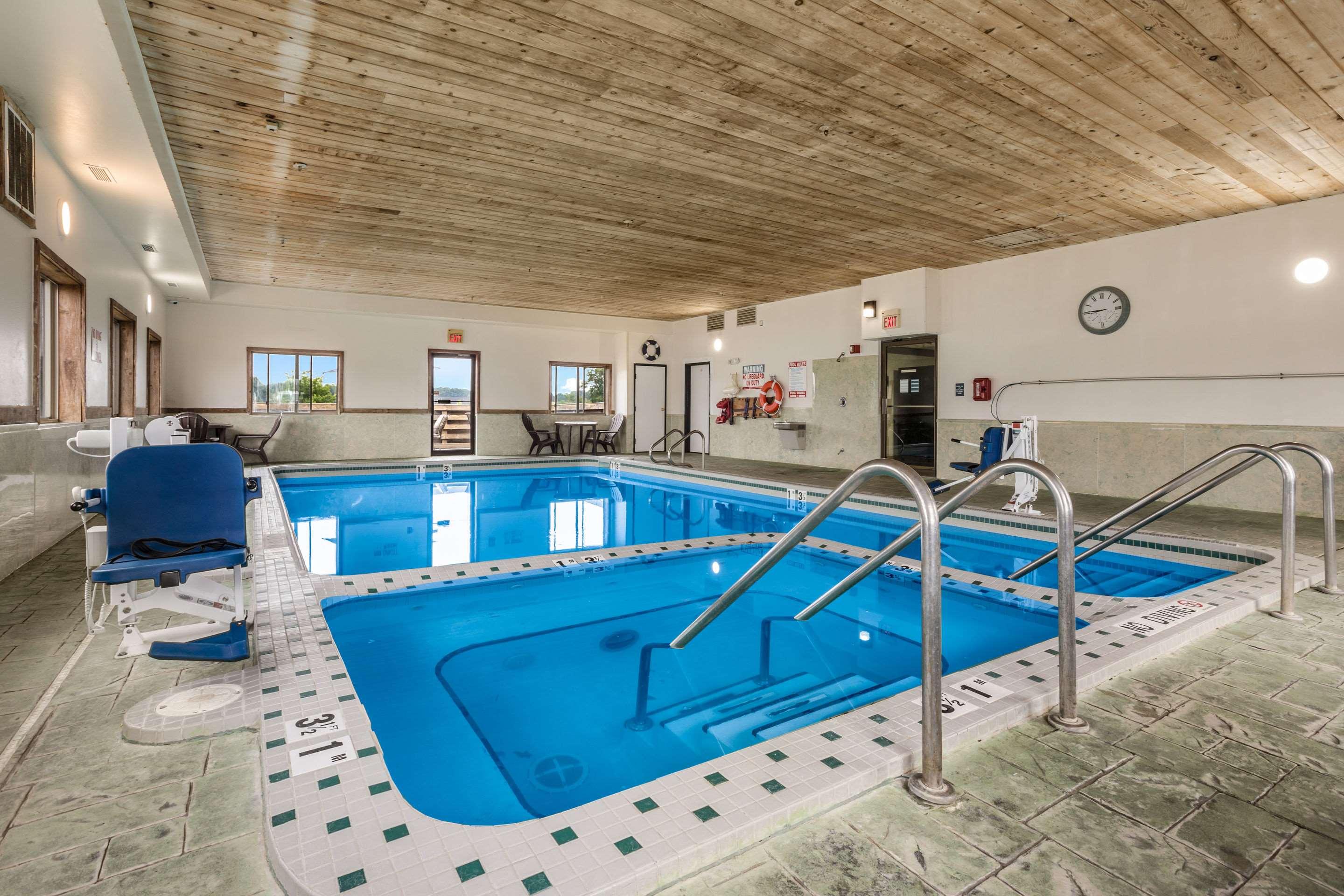 Days Inn Of Clare — photo 4