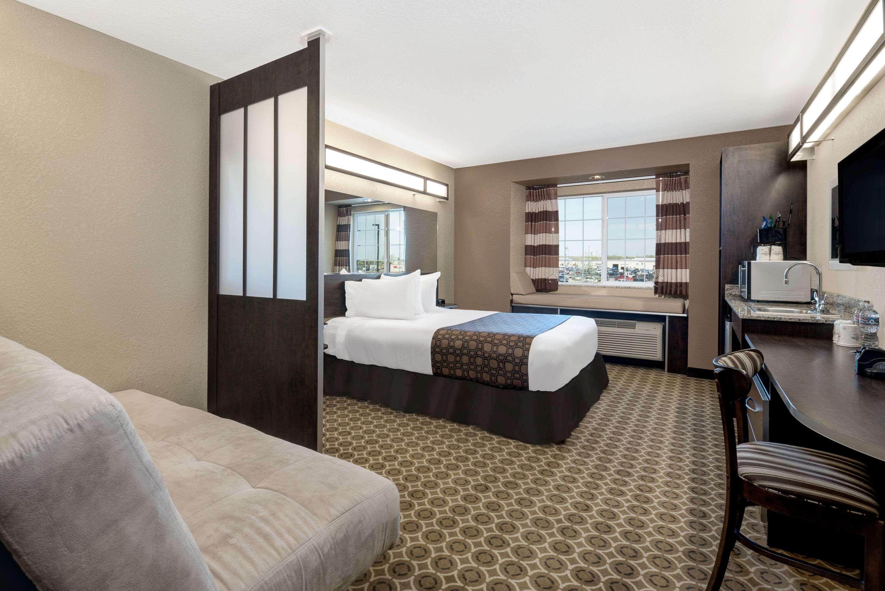 Microtel Inn & Suites Williston — photo 5