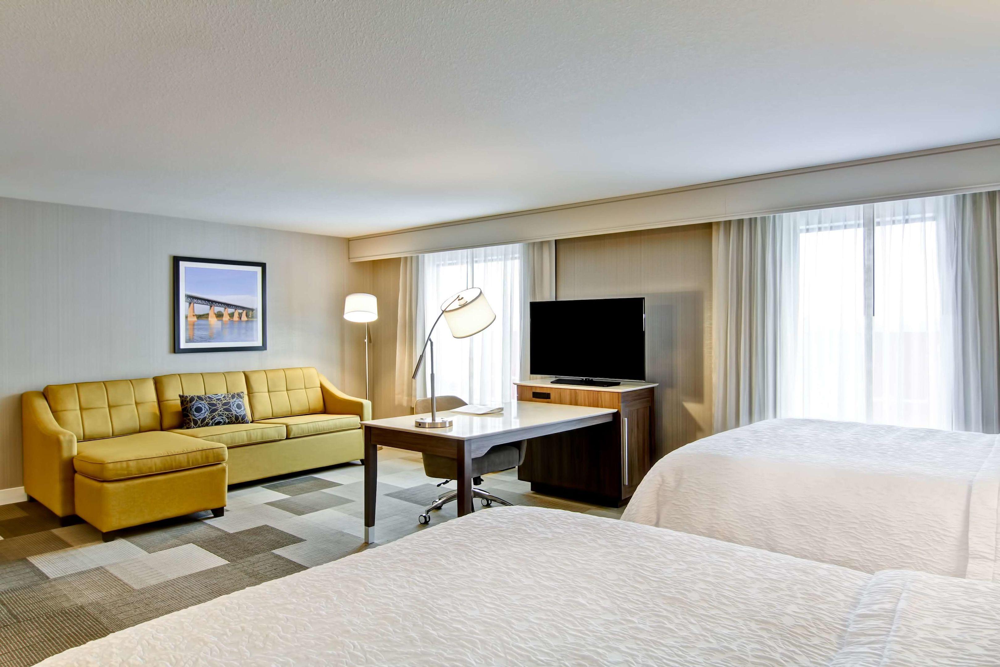 Hampton Inn And Suites By Hilton Saskatoon Airport — photo 4