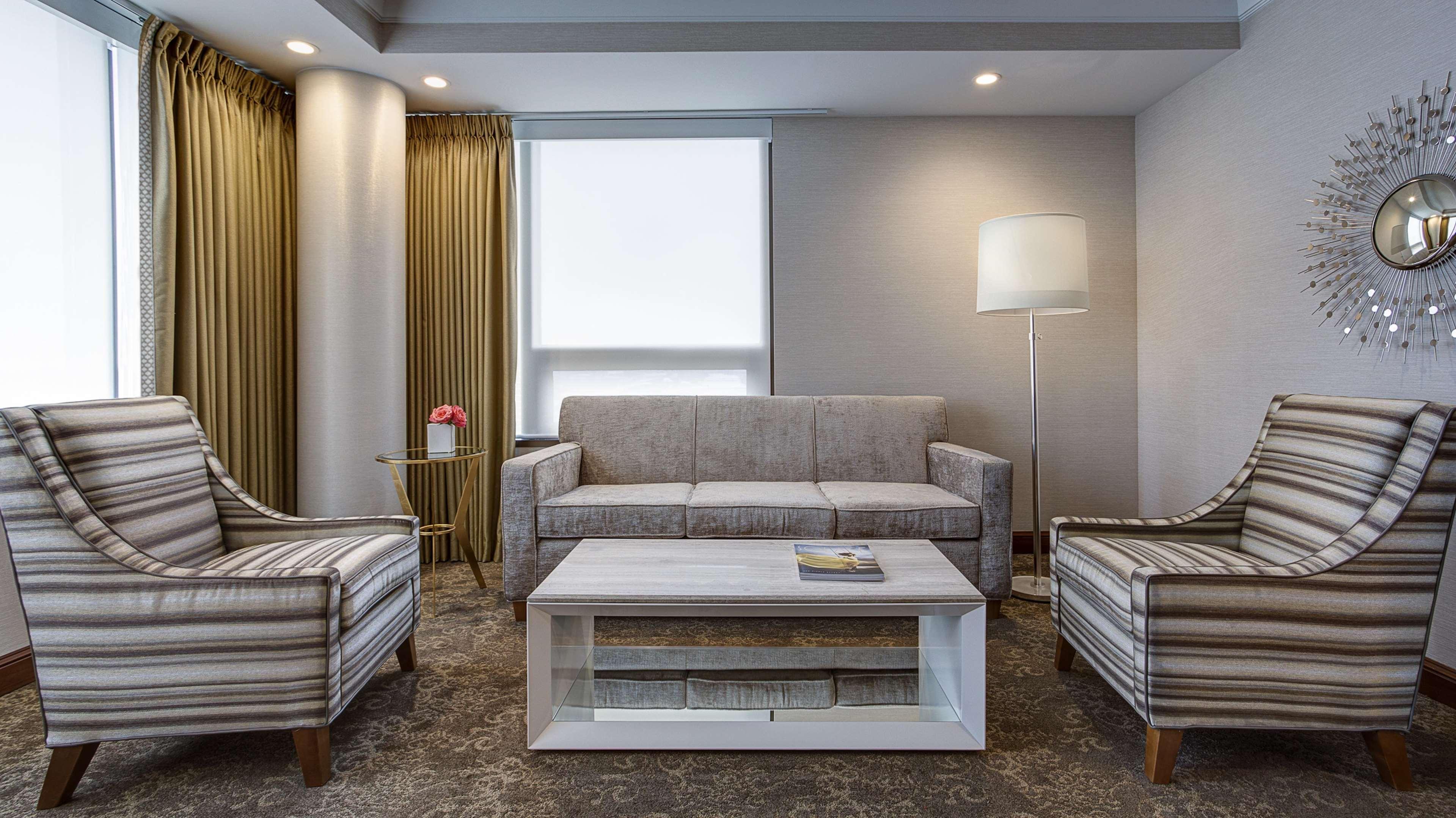 Amway Grand Plaza, Curio Collection by Hilton — photo 5