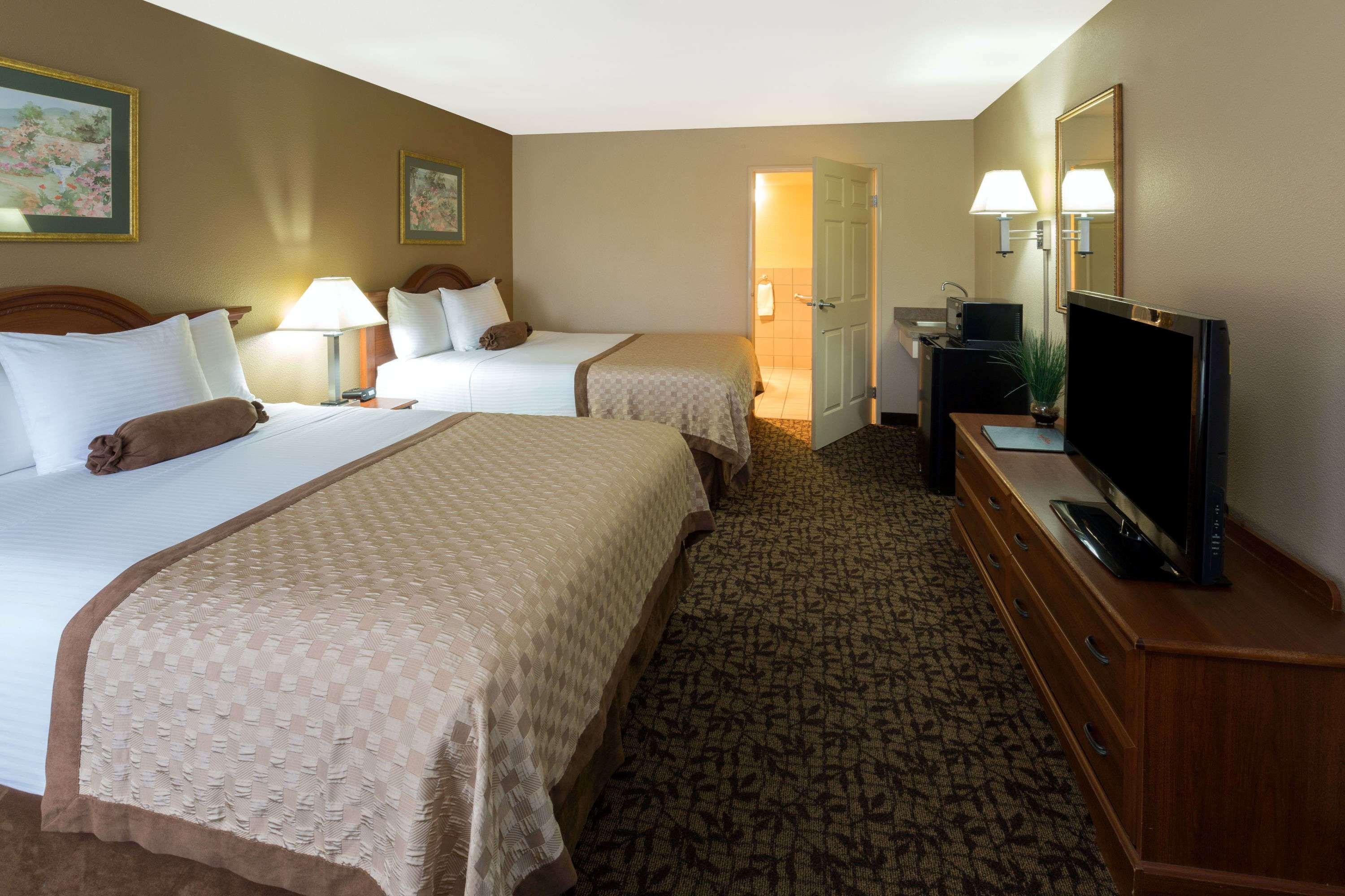 Hawthorn Suites by Wyndham Napa Valley — photo 4