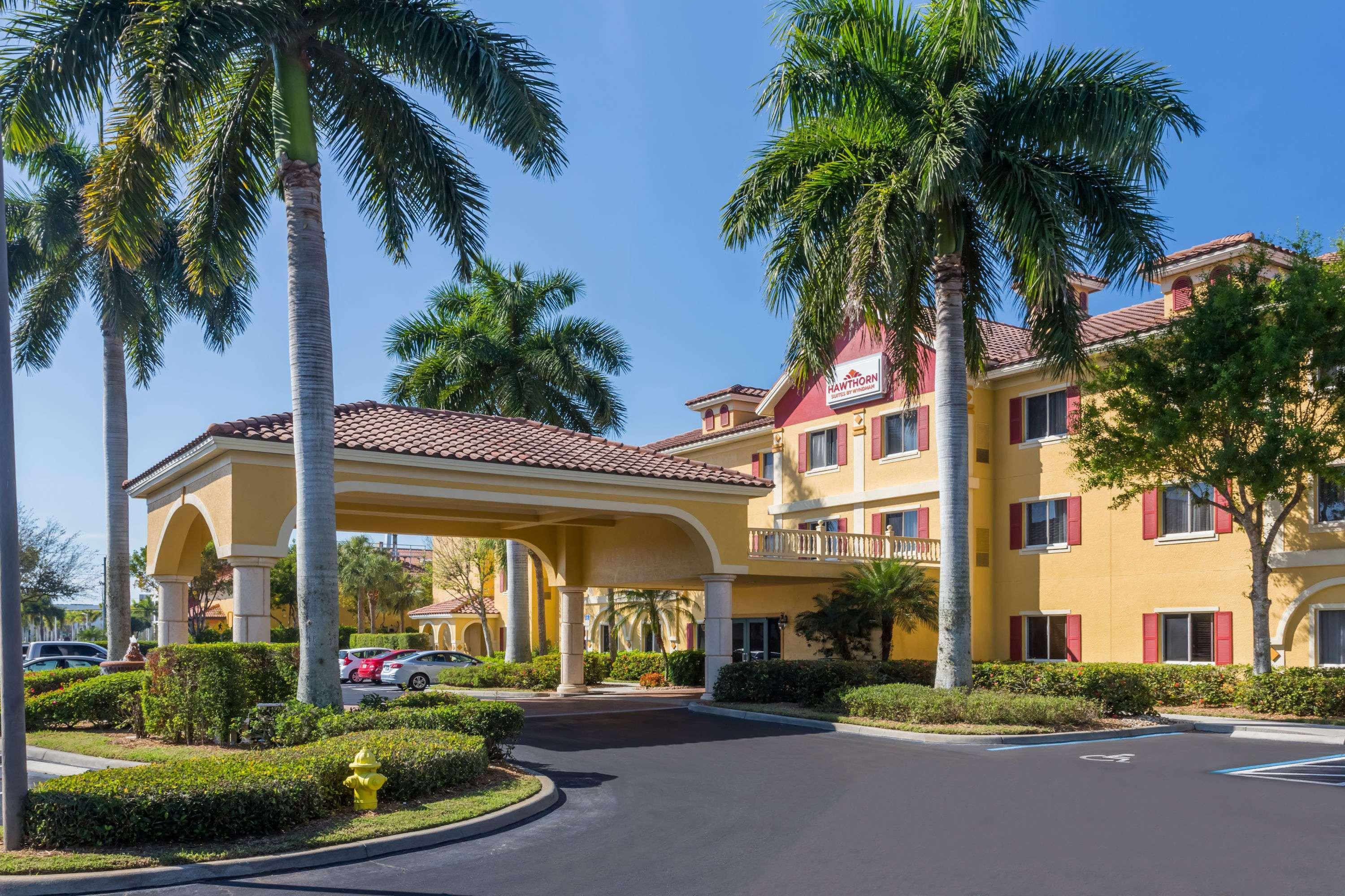 Hawthorn Suites by Wyndham Naples — photo 3