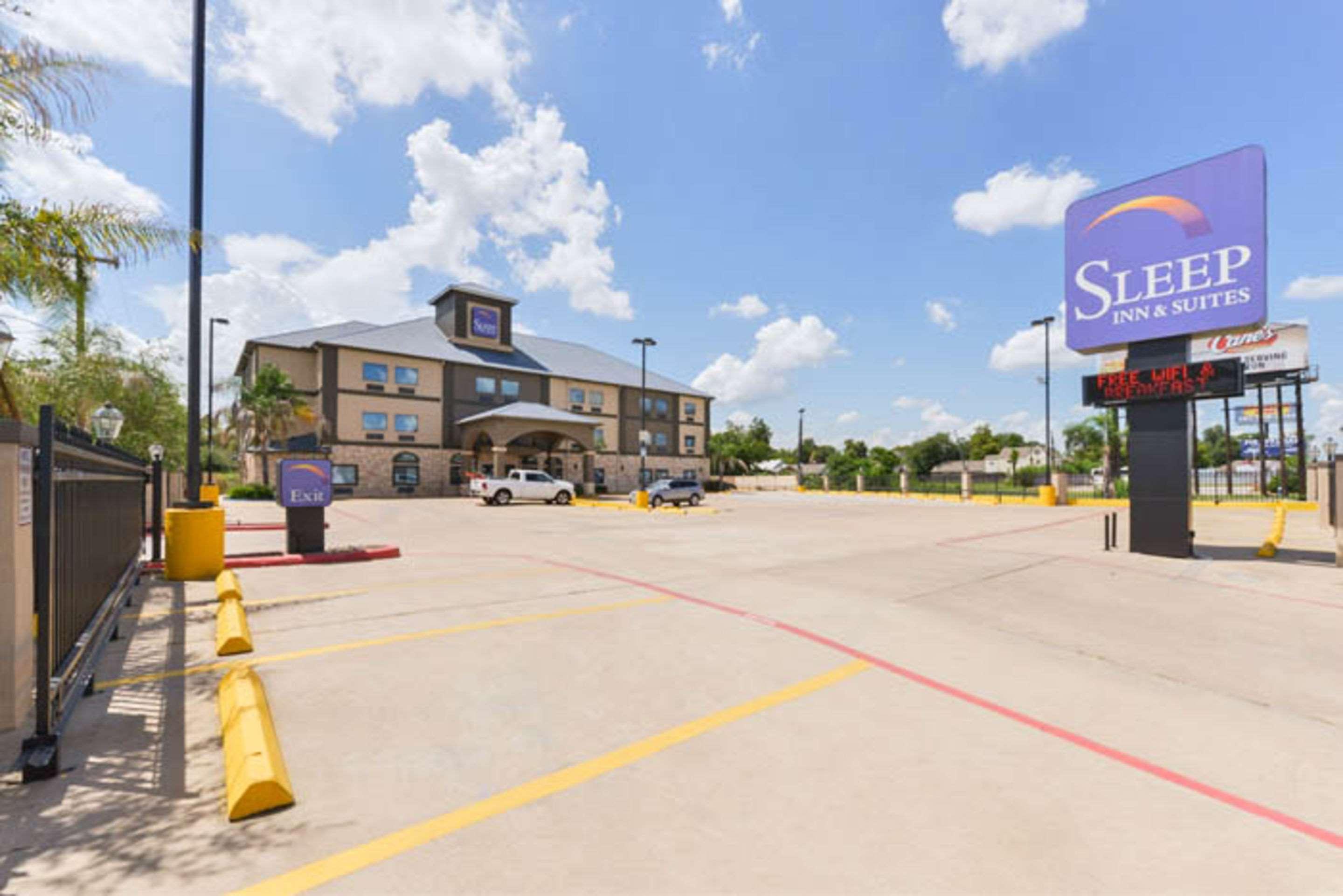 Sleep Inn & Suites Downtown — photo 4