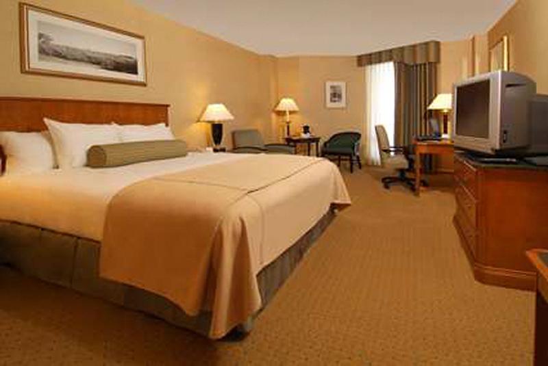 Hilton Newark Airport — photo 4