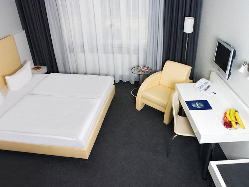 Select Hotel Berlin Checkpoint Charlie — photo 3