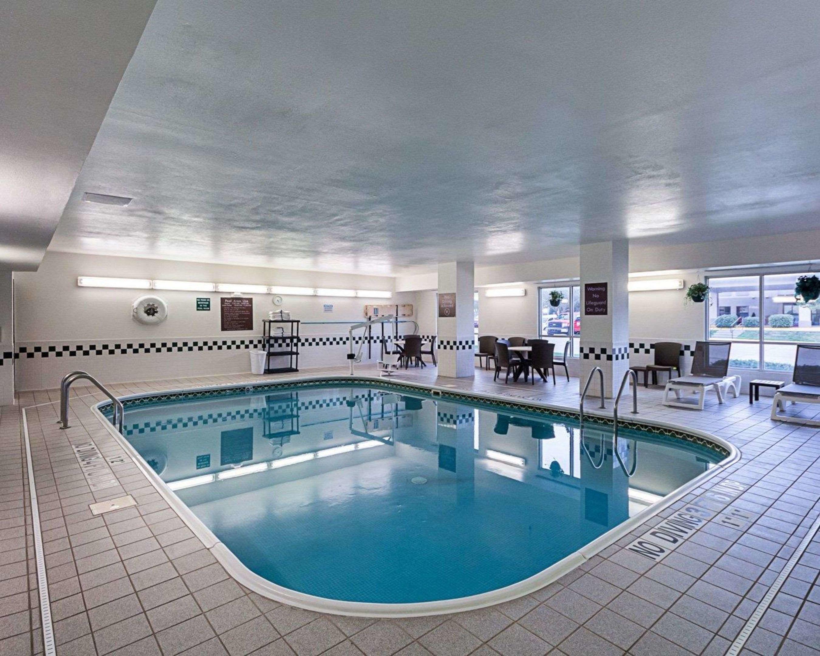 Comfort Inn East — photo 4