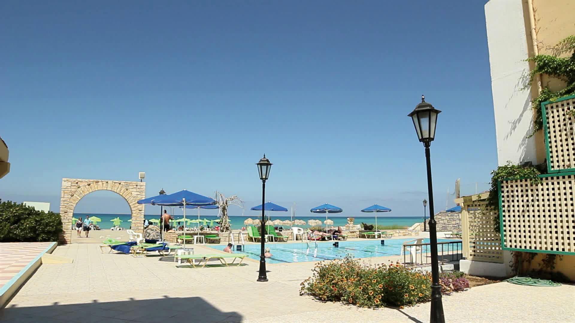 Golden Beach — photo 3