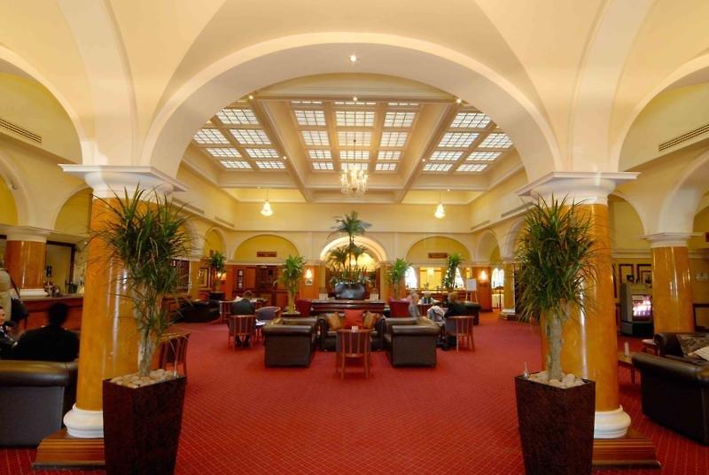 Royal Hotel Hull — photo 3