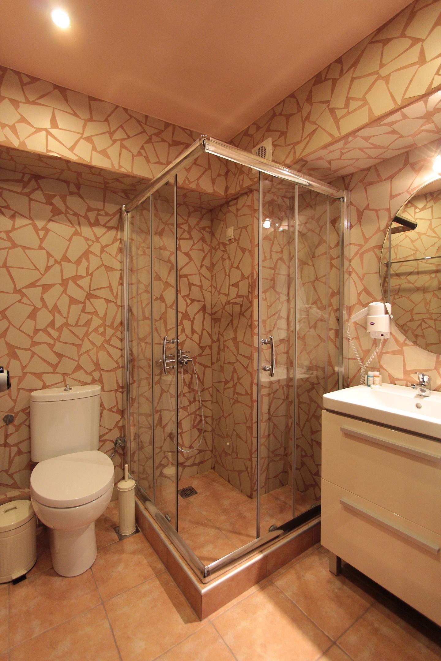 White Lotus Hotel — photo 5