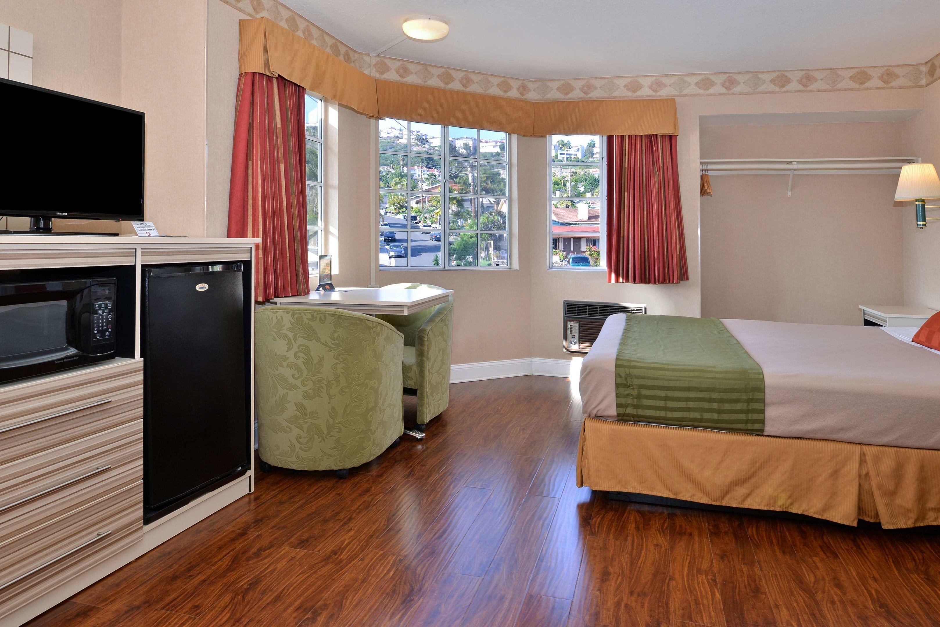 Americas Best Value Inn - San Clemente Beach — photo 5