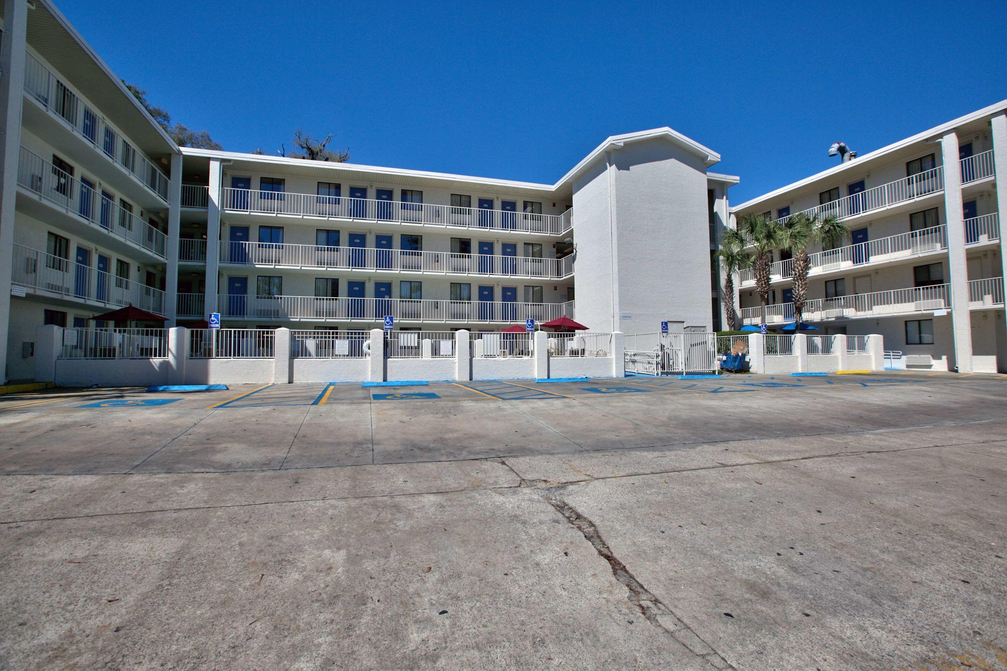 Motel 6 Tallahassee West — photo 5