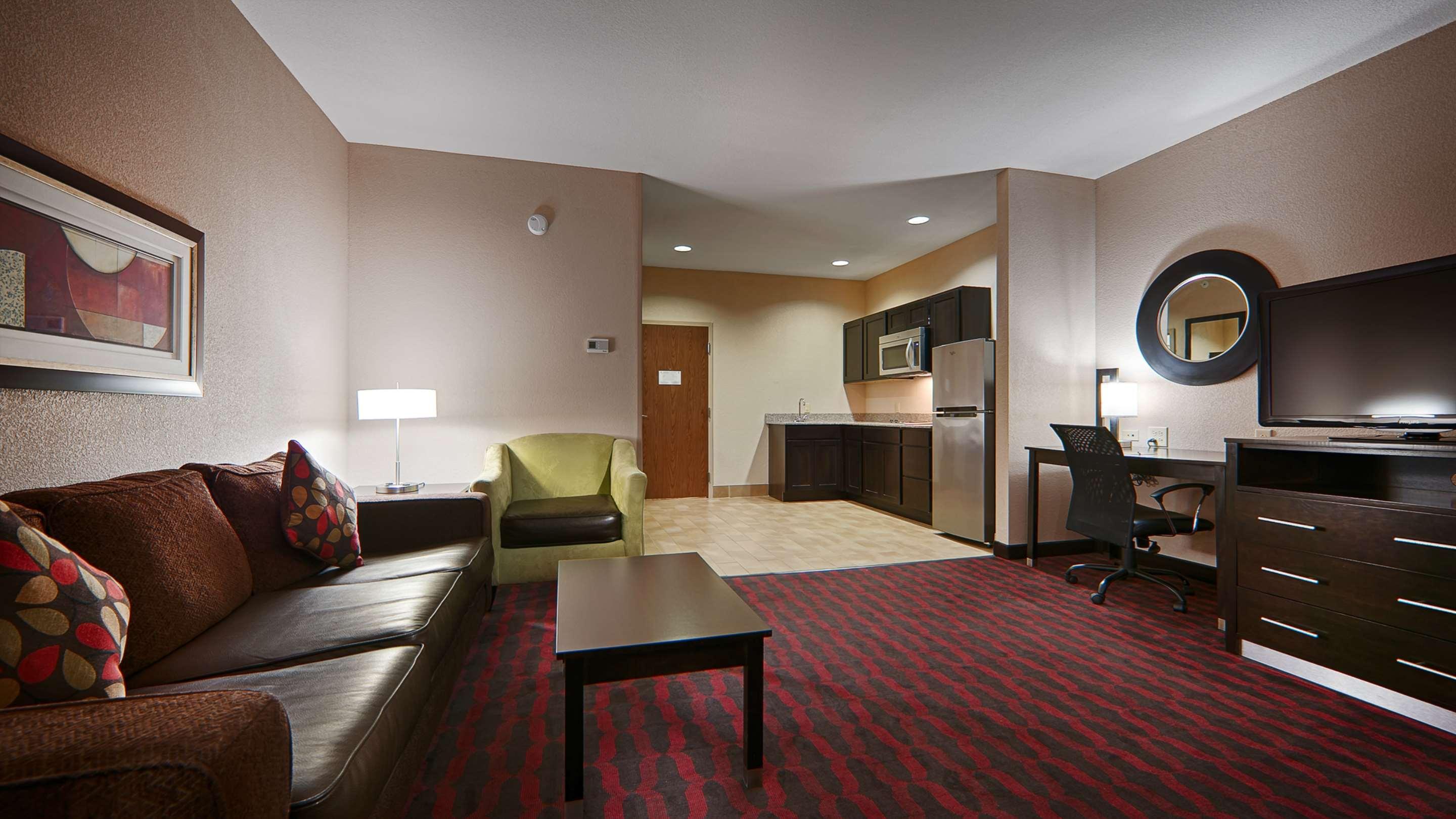 Best Western Plus Cushing Inn & Suites — photo 5