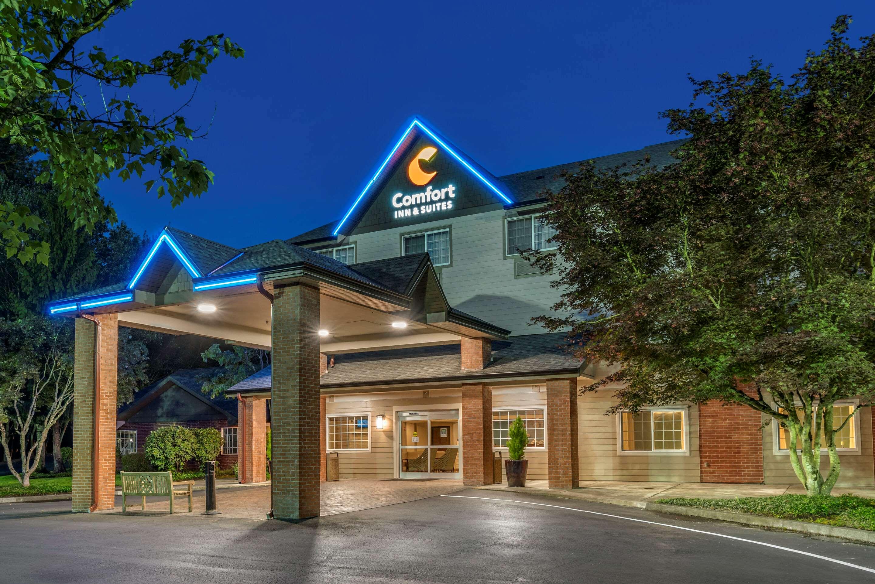 Comfort Inn & Suites — photo 5