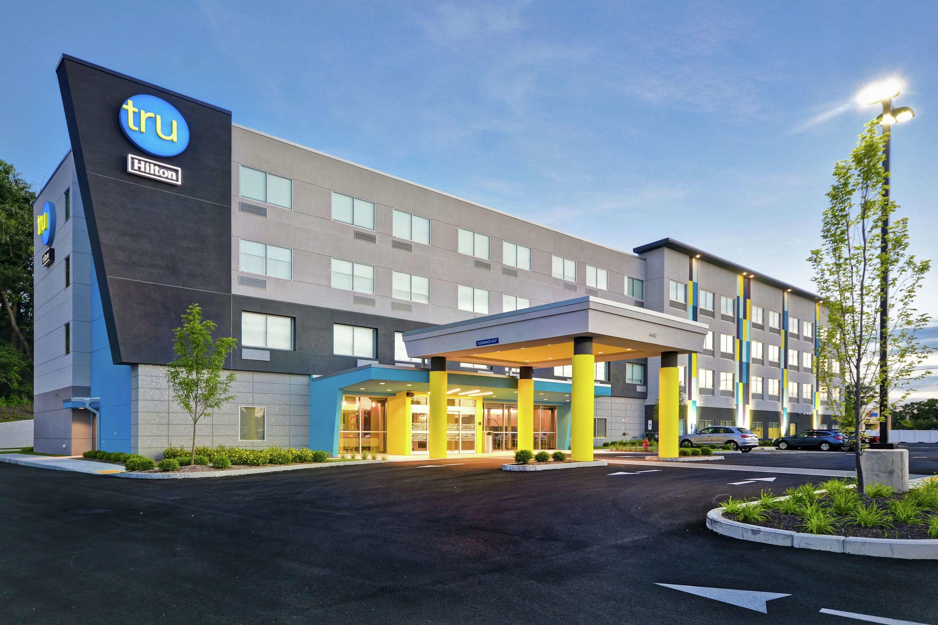 Tru By Hilton Chicopee Springfield — photo 3