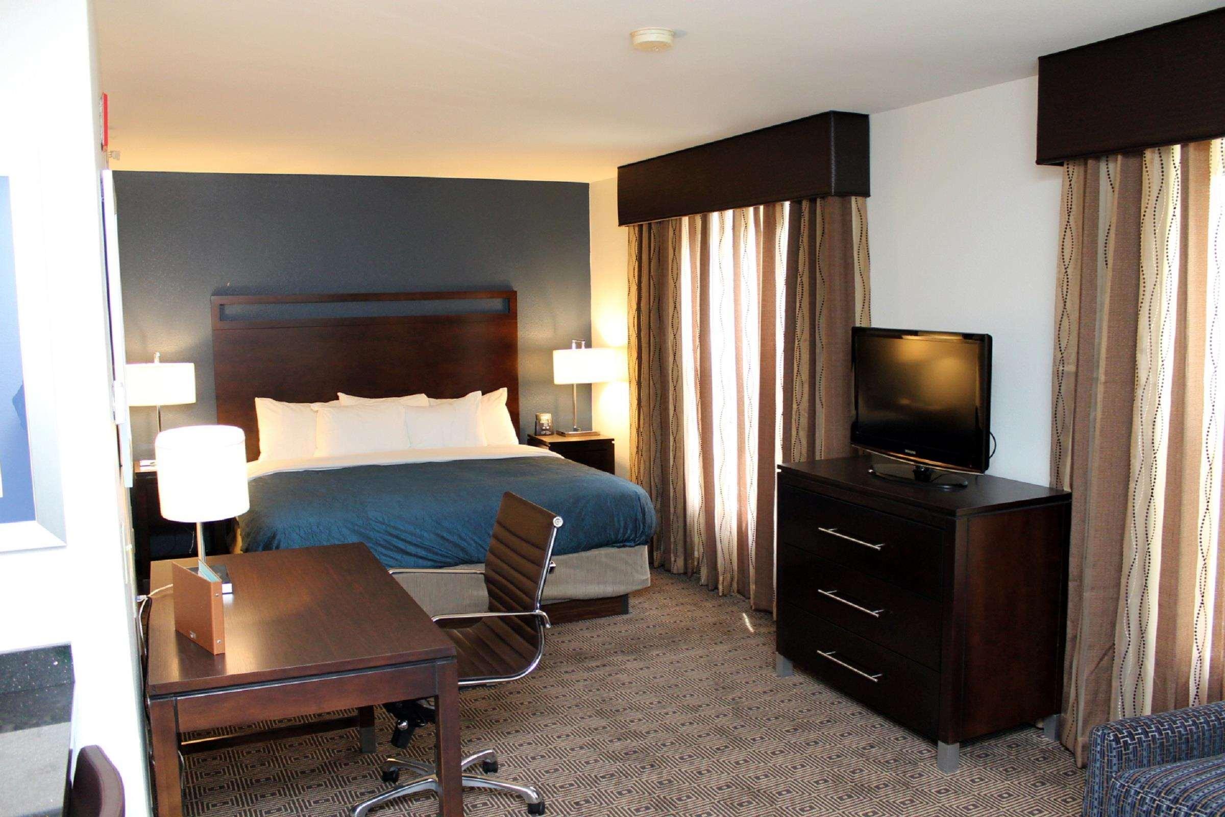 Homewood Suites by Hilton Manchester/Airport — photo 5