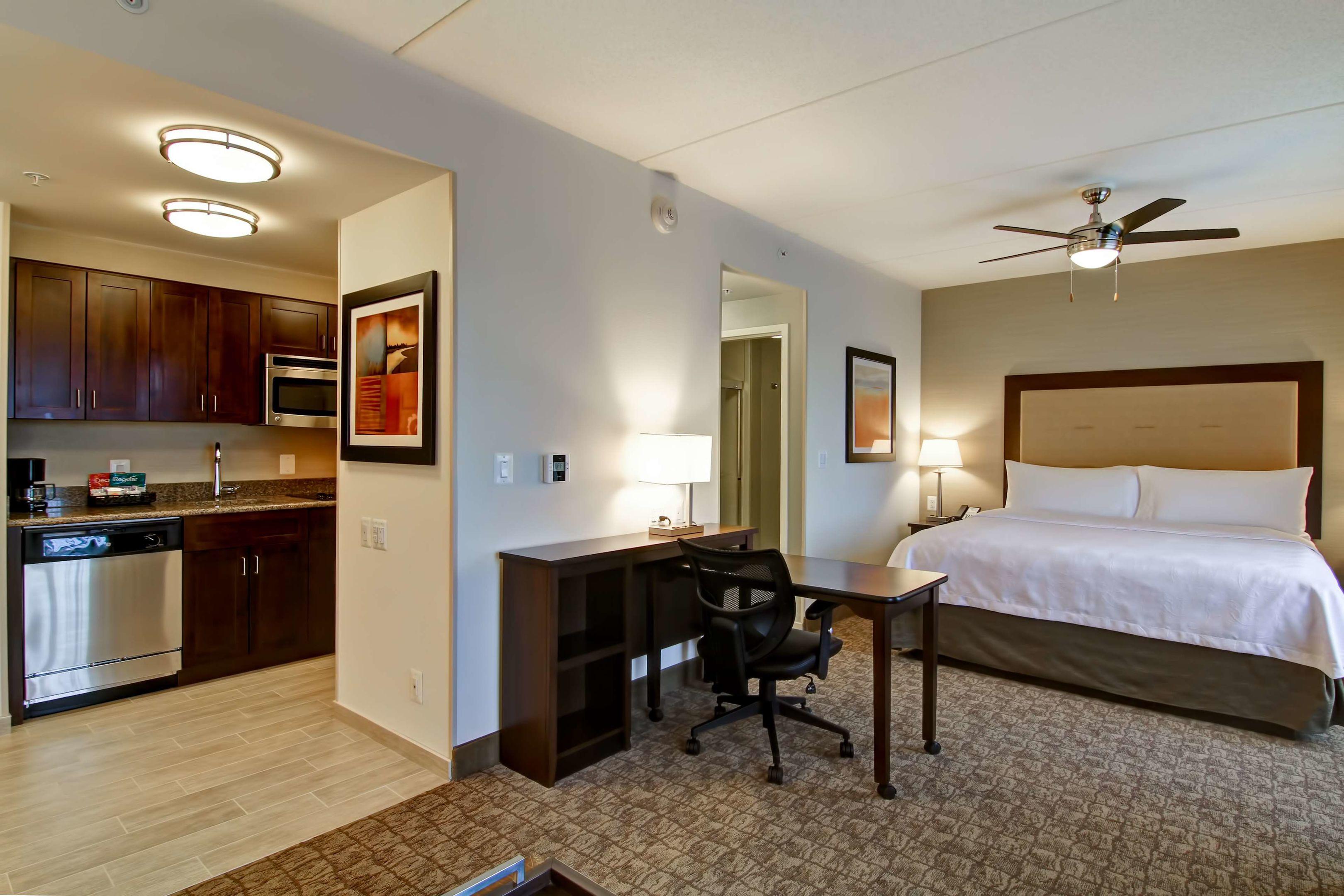 Homewood Suites by Hilton Woodbridge — photo 5