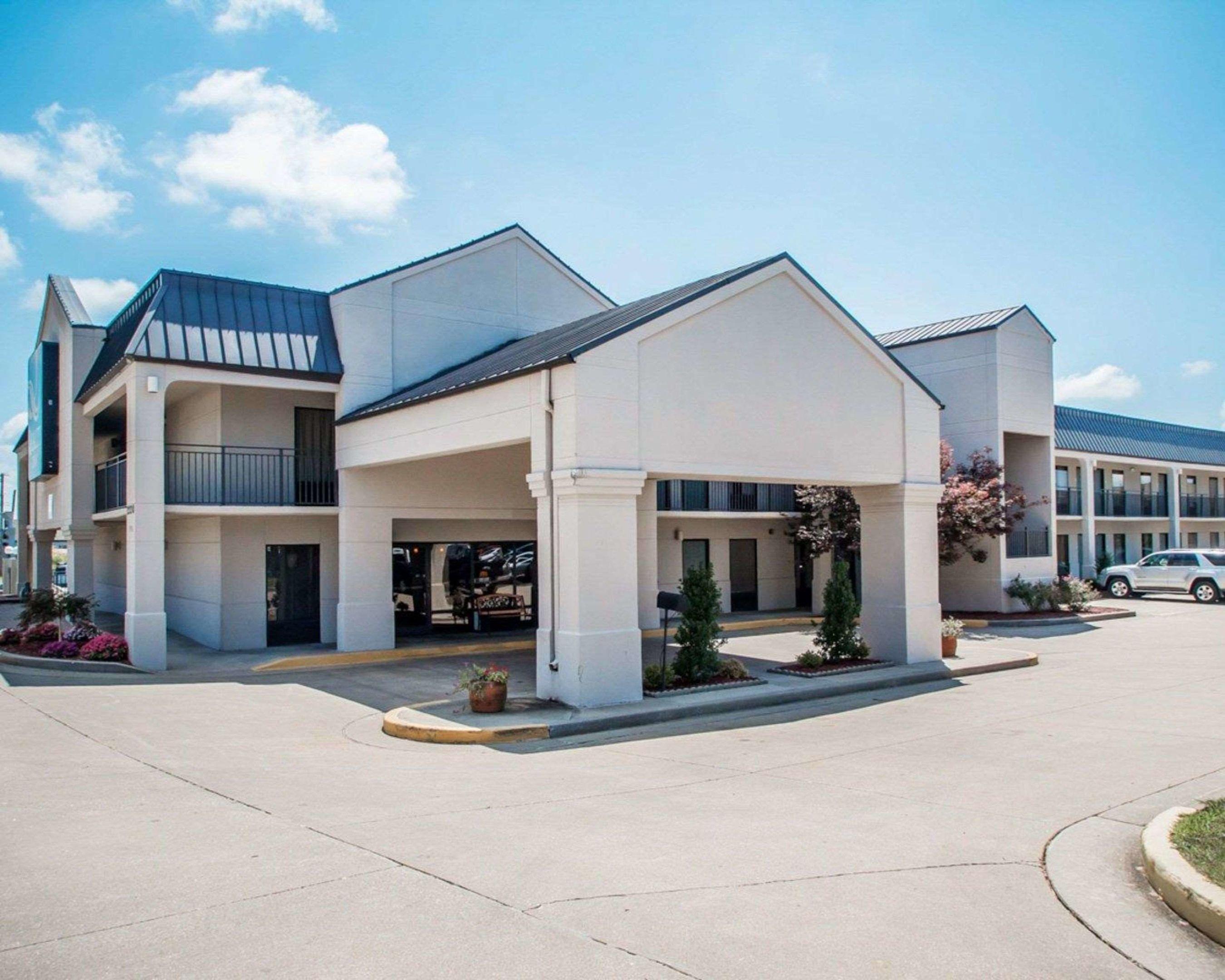 Quality Inn US65 & E Battlefield Rd Springfield — photo 4