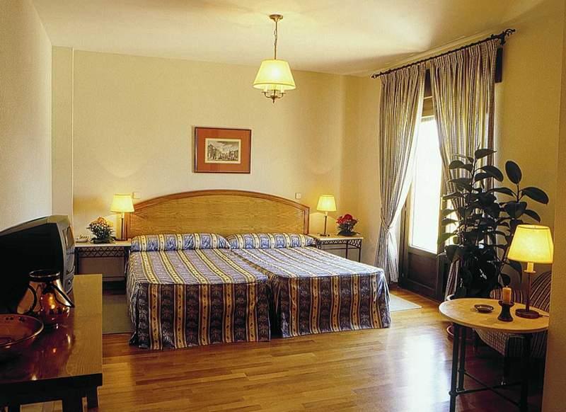 Mirasierra Hotel — photo 3