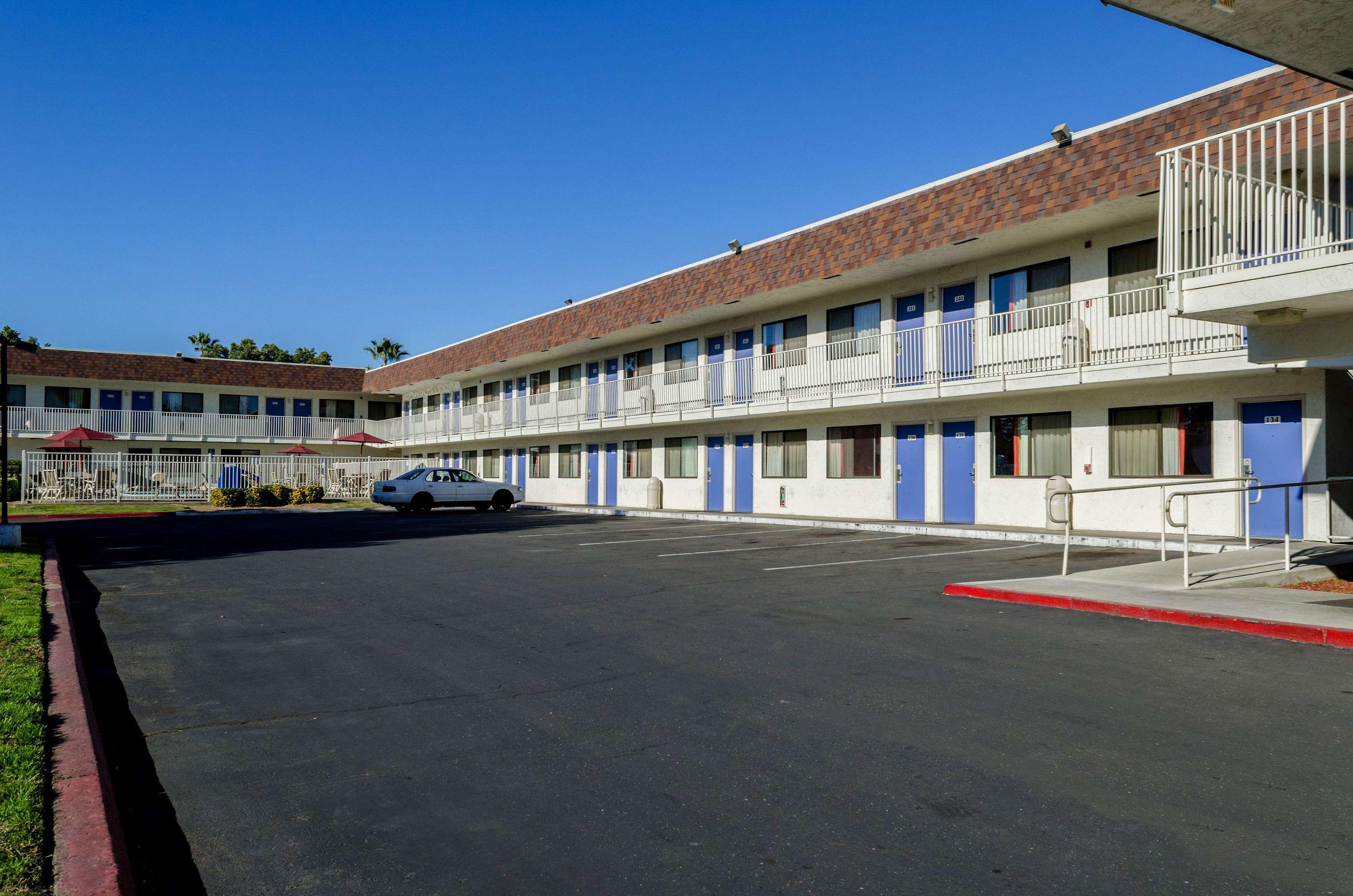 Motel 6 Turlock — photo 3