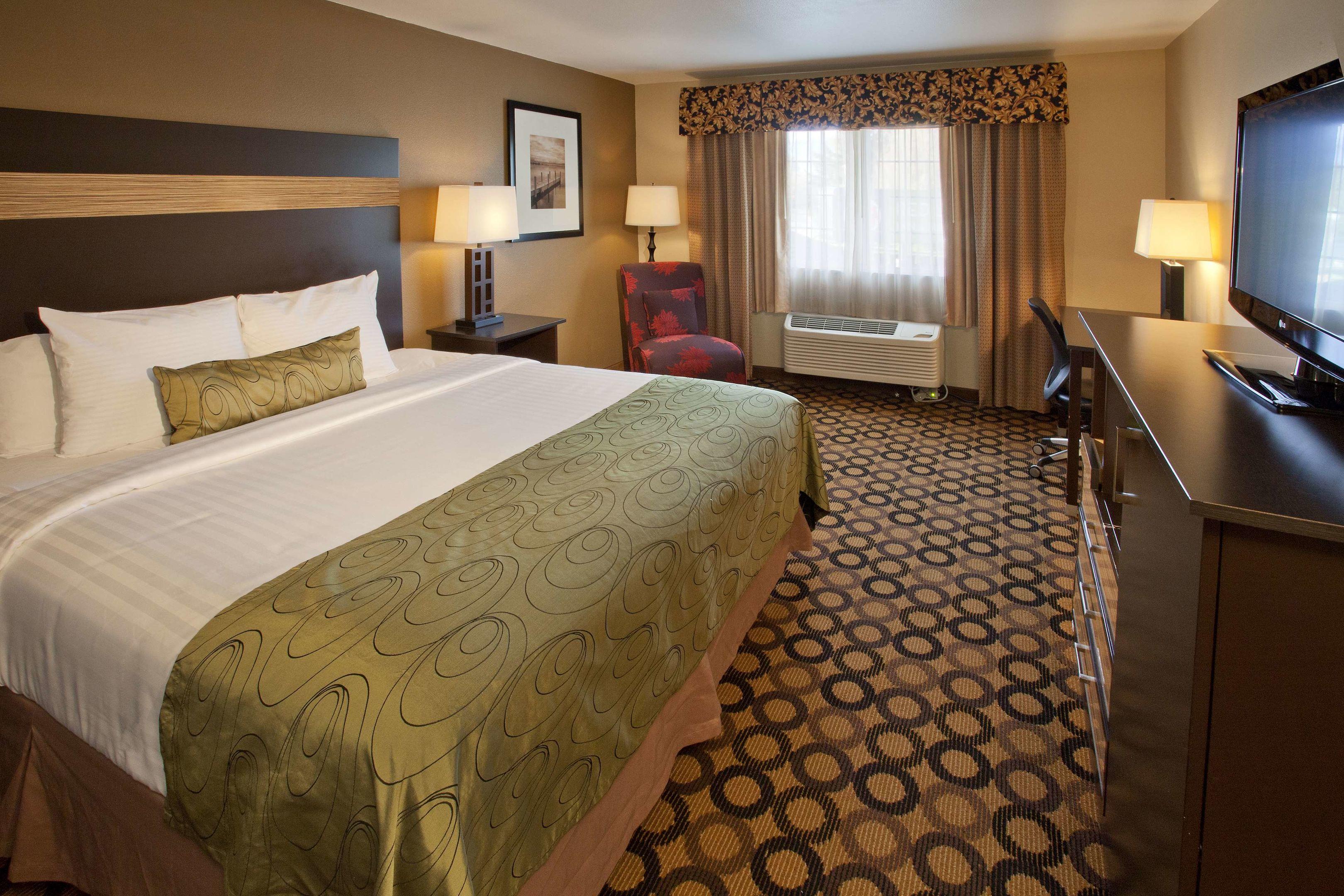 Red Lion Inn & Suites Kent Seattle Area — photo 5