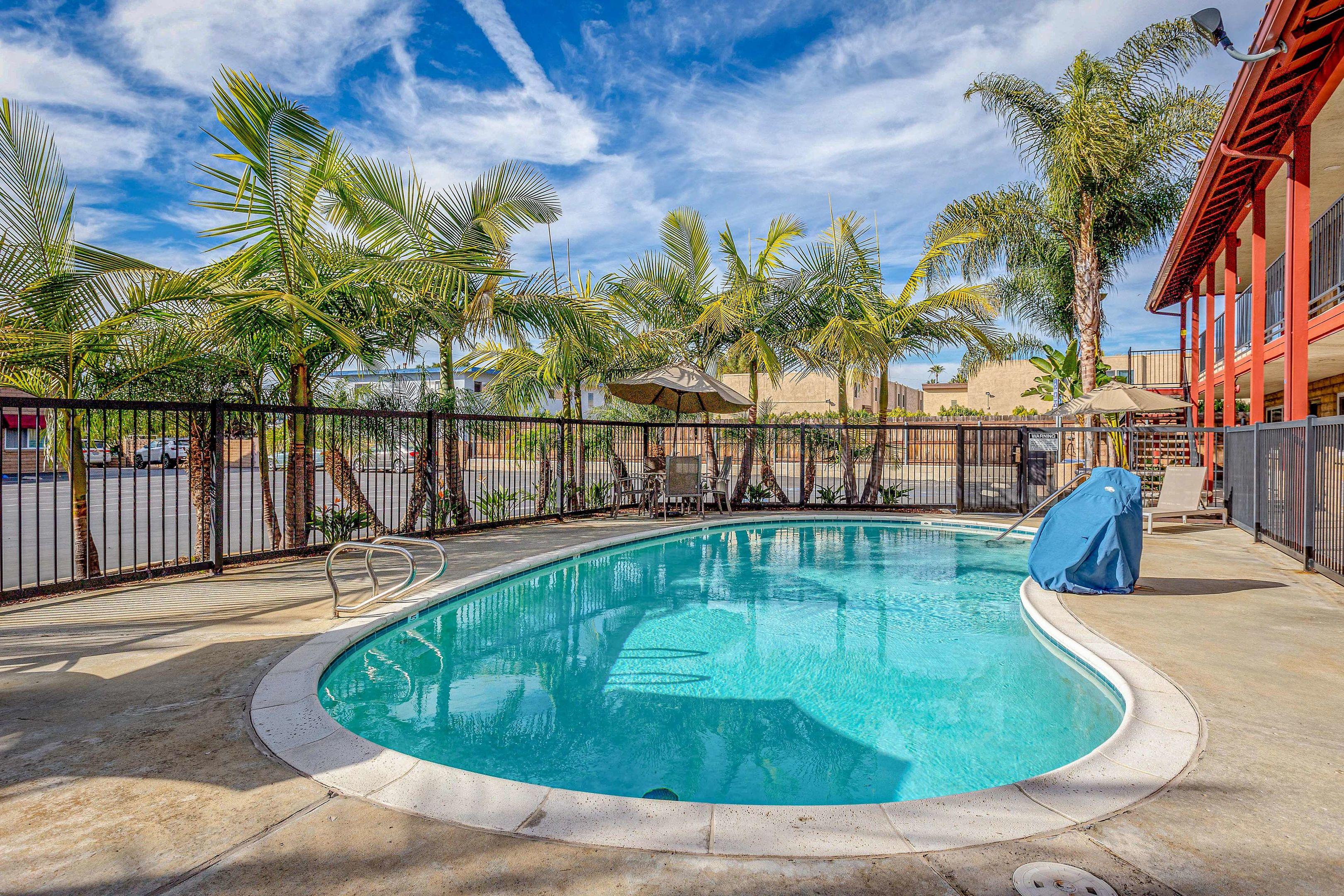 Motel 6 Carlsbad — photo 4