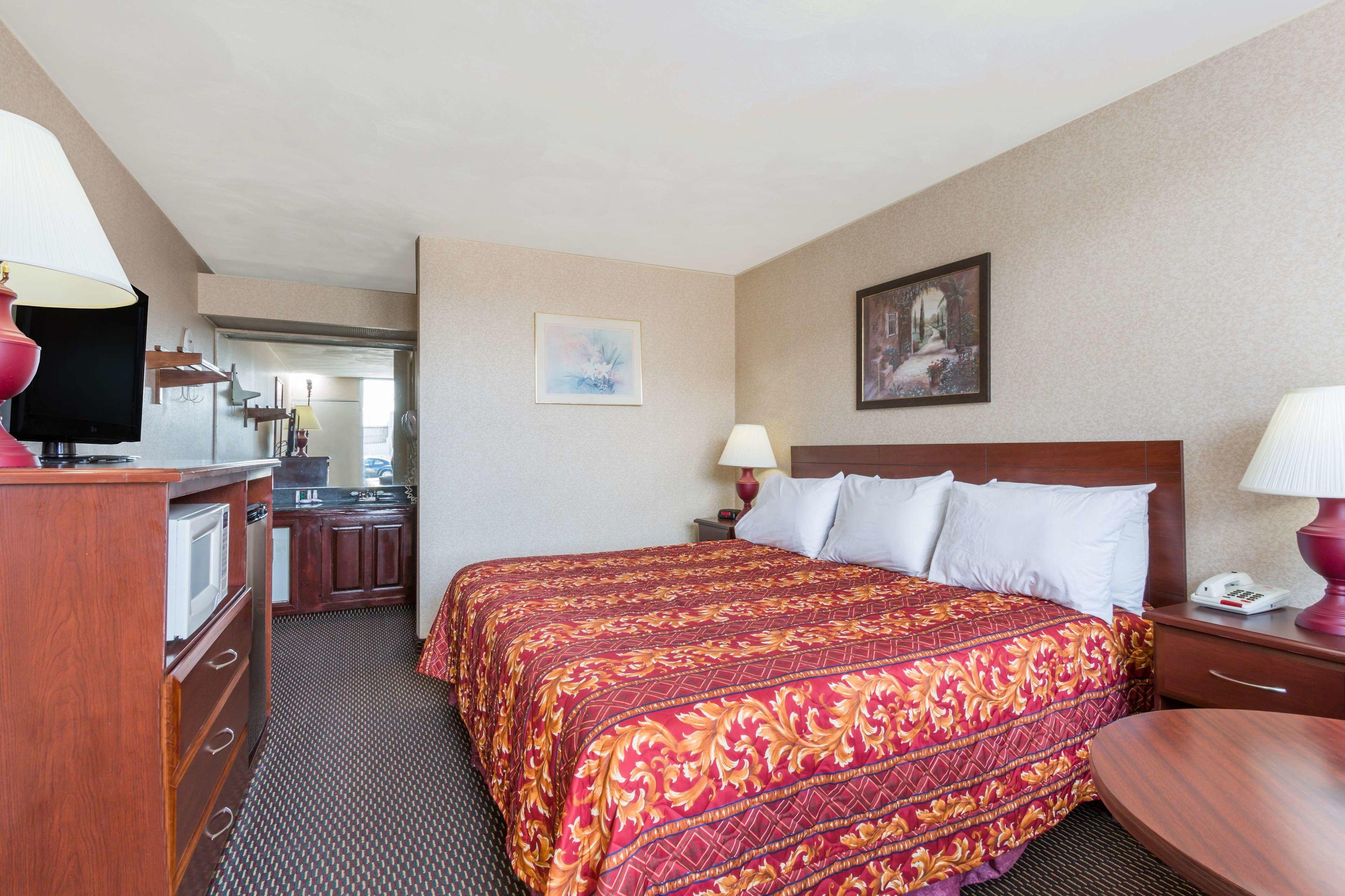 Ramada Limited Norfolk — photo 5
