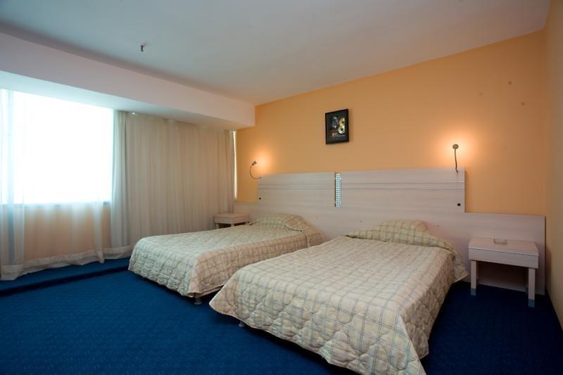 International Hotel Casino & Tower Suites — photo 3