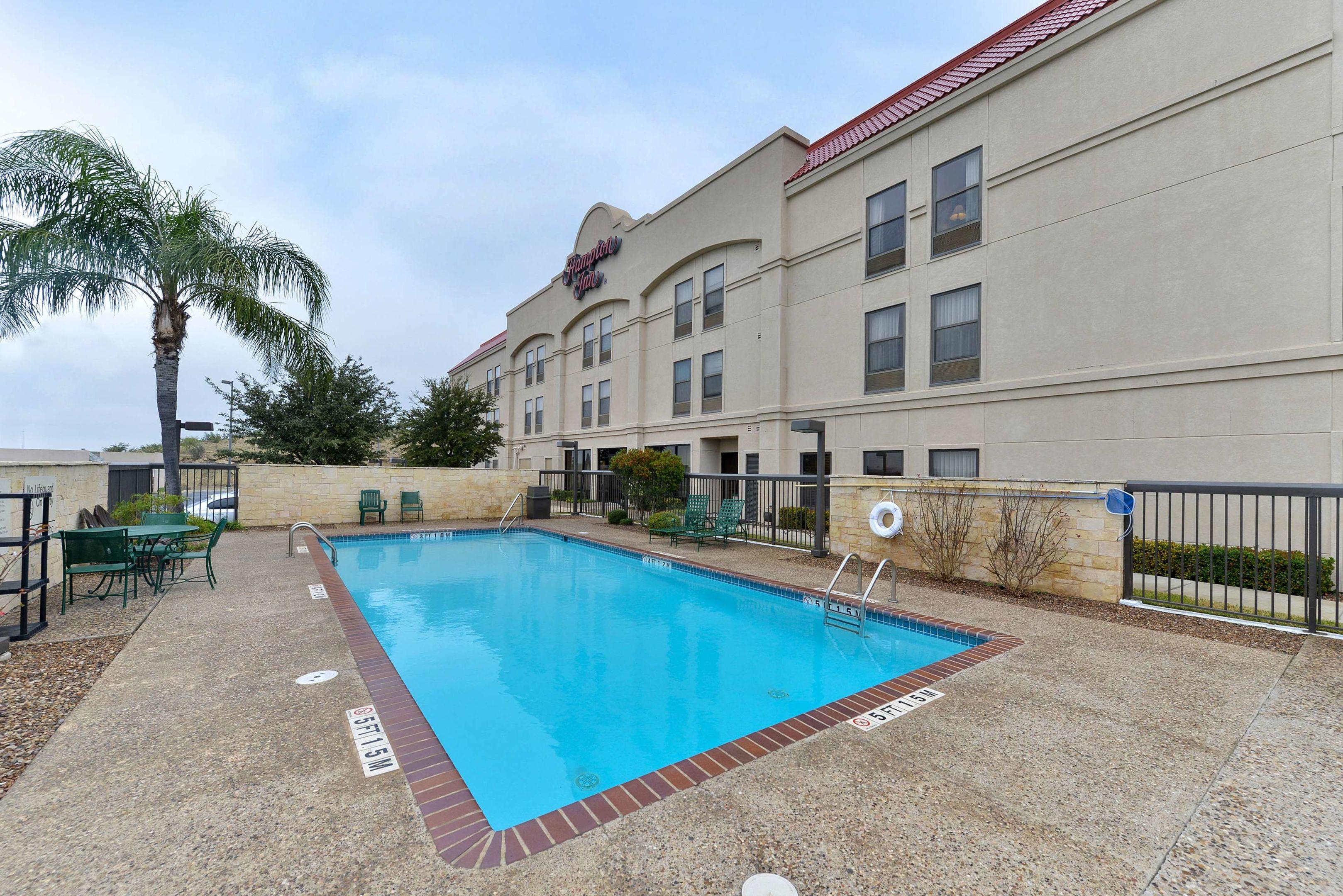 Hampton Inn Eagle Pass — photo 4