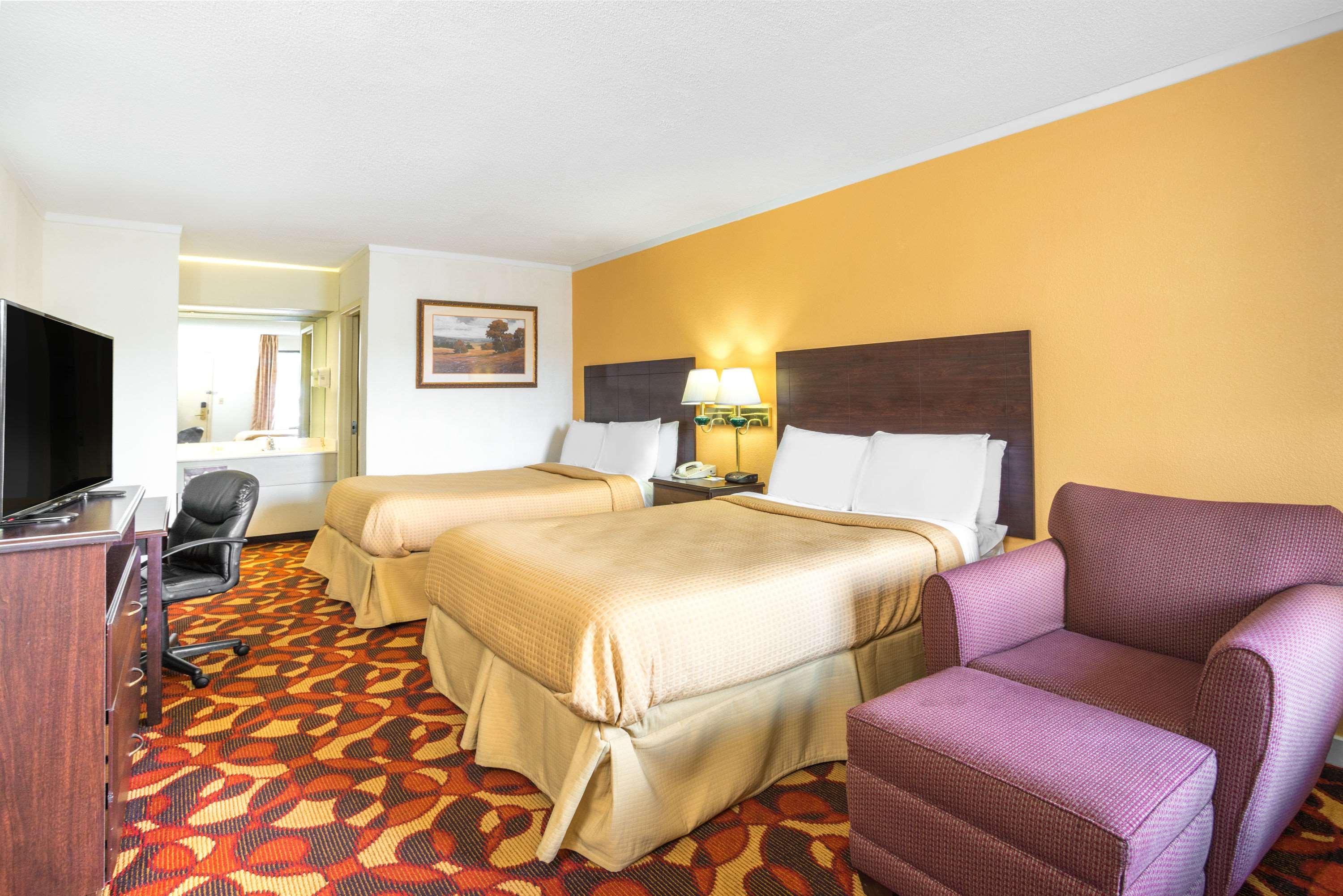 Days Inn Salem — photo 4