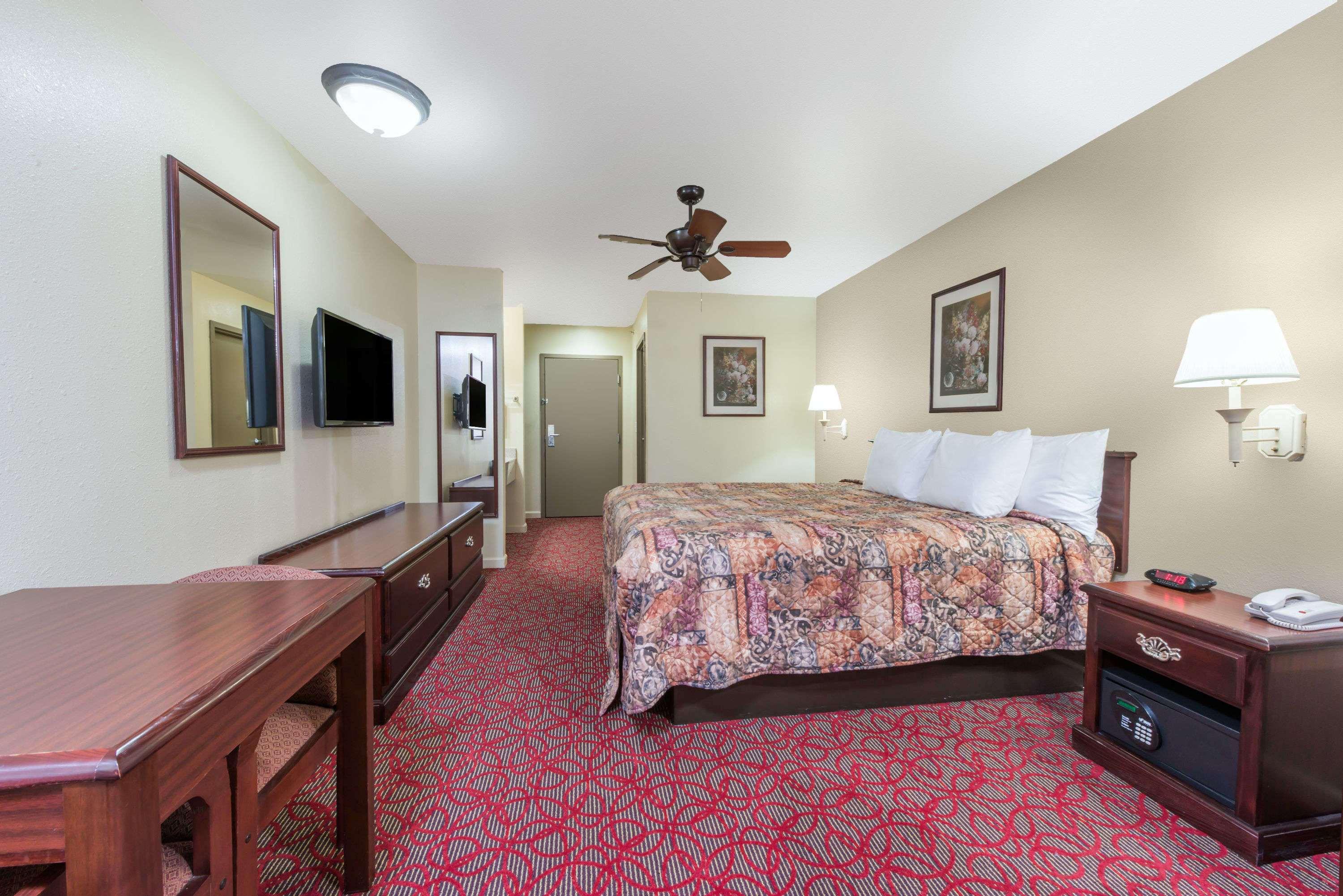 Days Inn by Wyndham St Peters/St Charles — photo 5