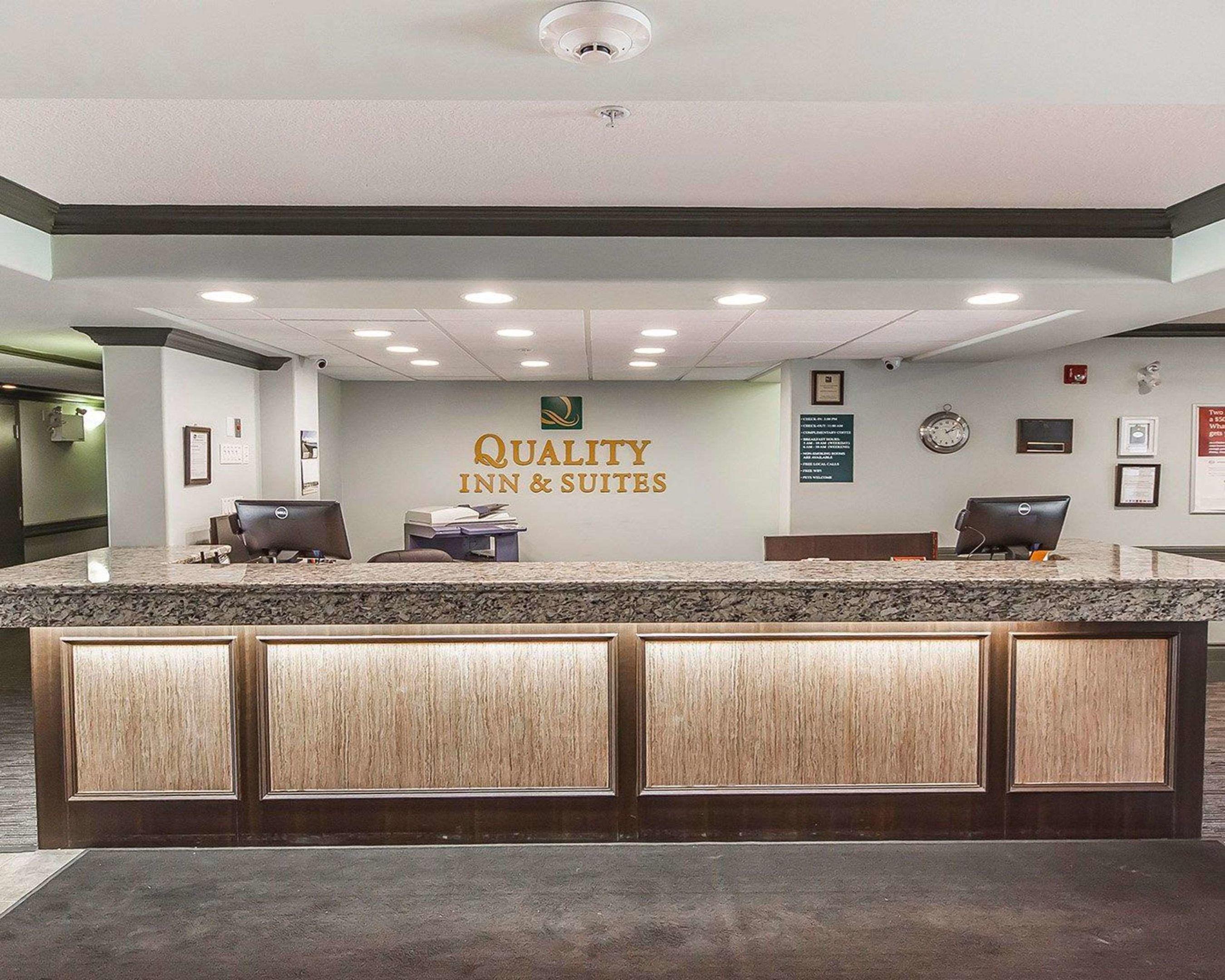 Quality Inn & Suites Hinton — photo 5