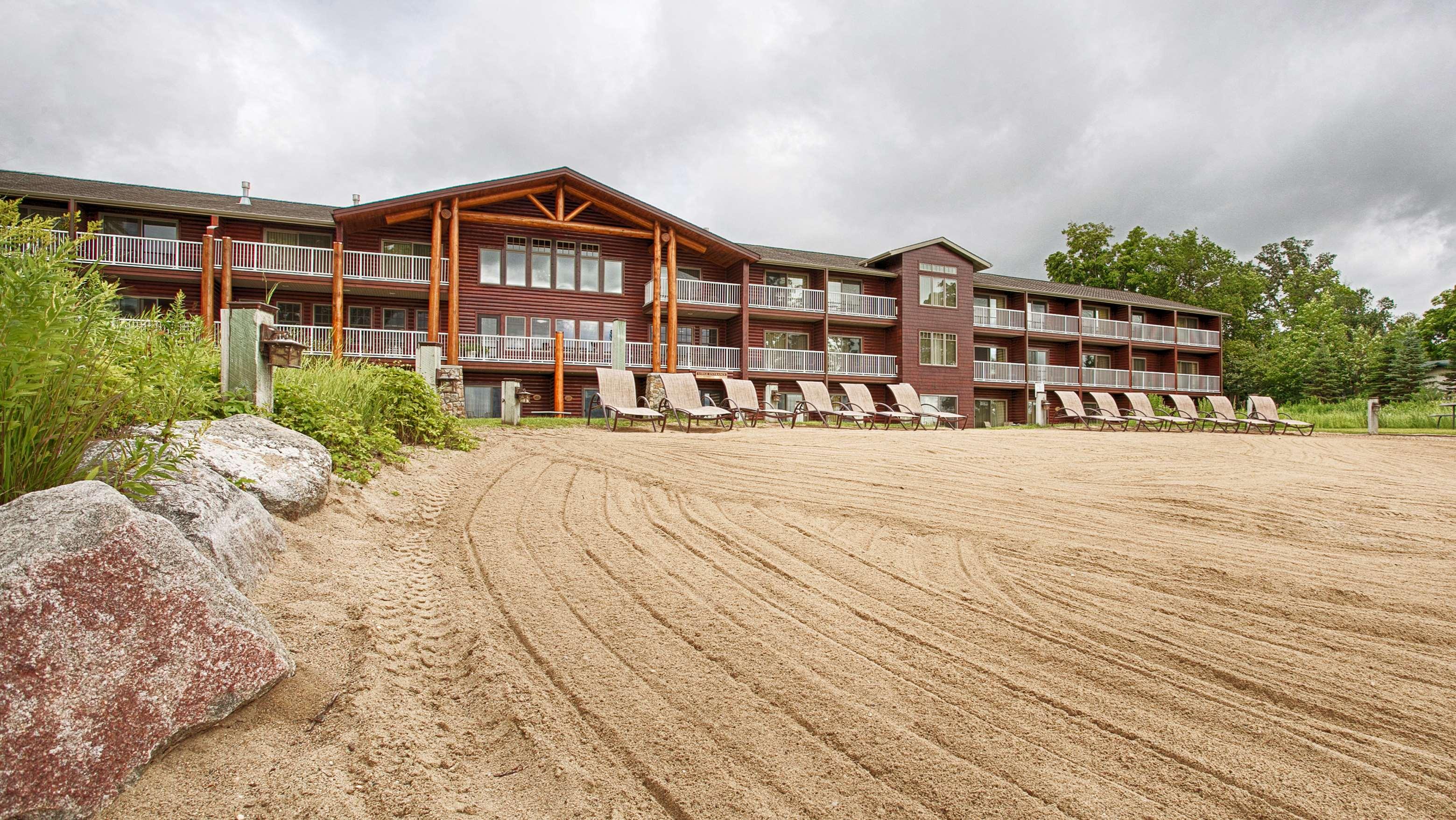 Best Western Premier The Lodge on Lake Detroit — photo 3