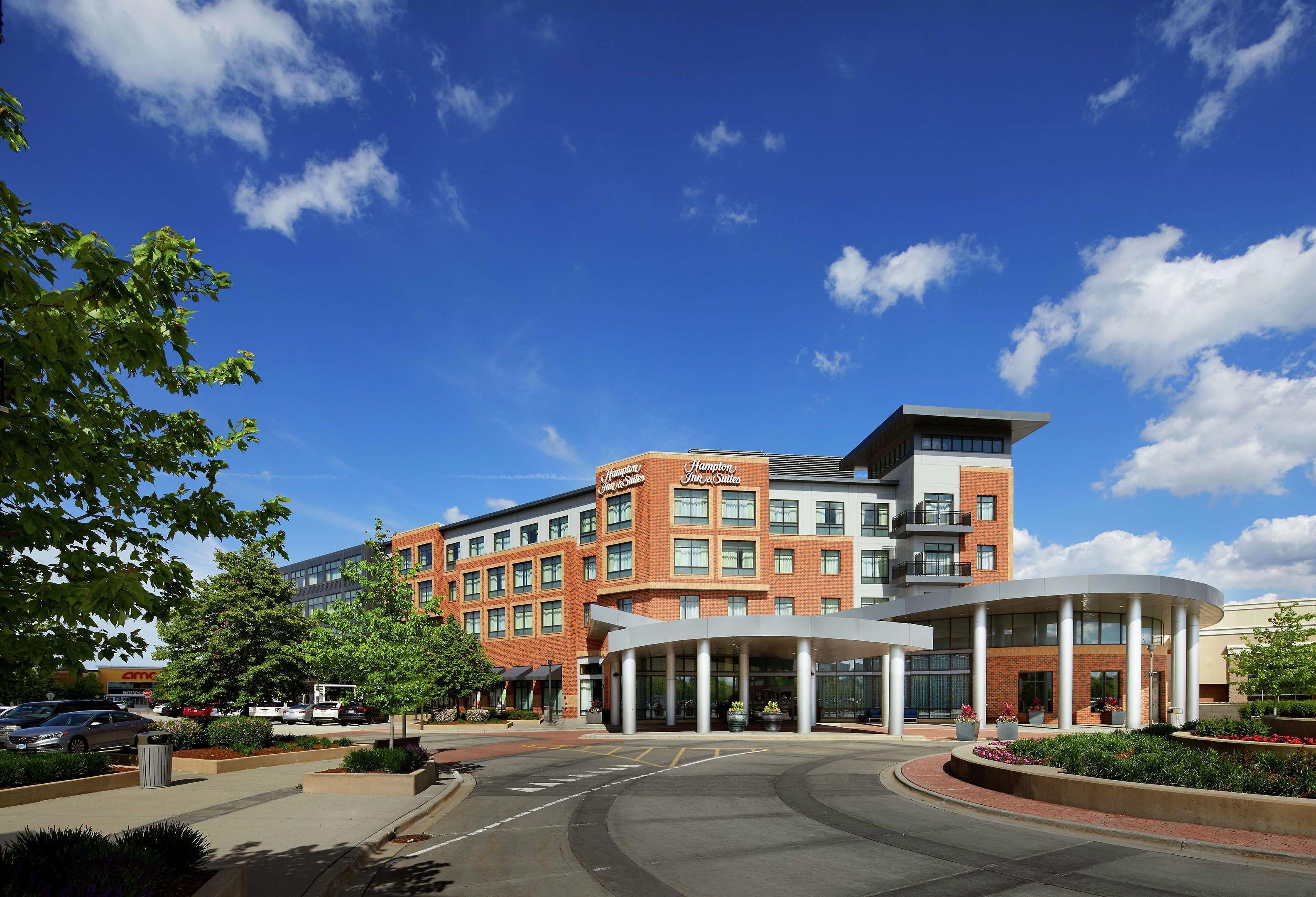 Hampton Inn & Suites Chicago/Mt. Prospect — photo 3