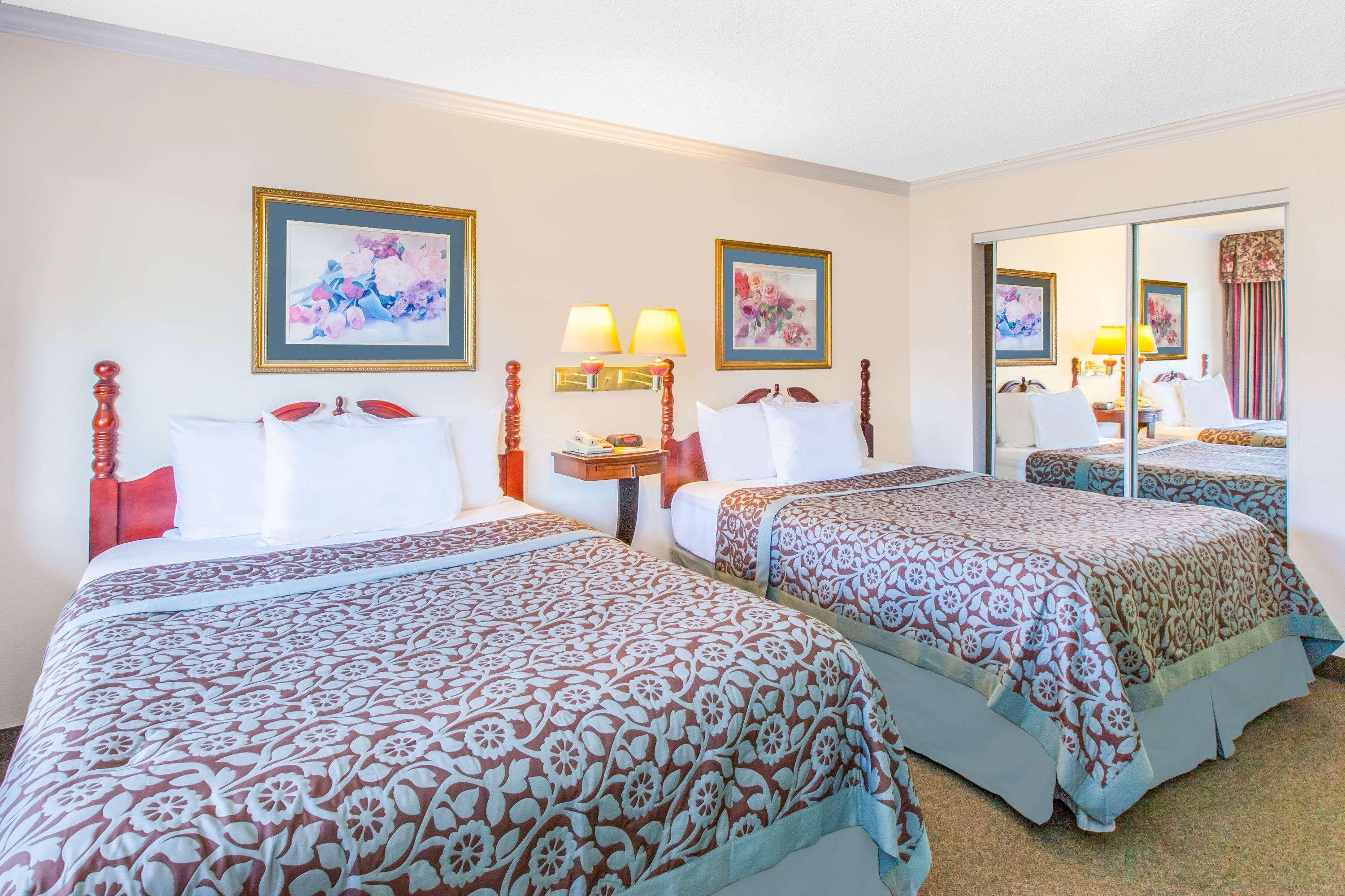 Days Inn Camarillo - Ventura — photo 3