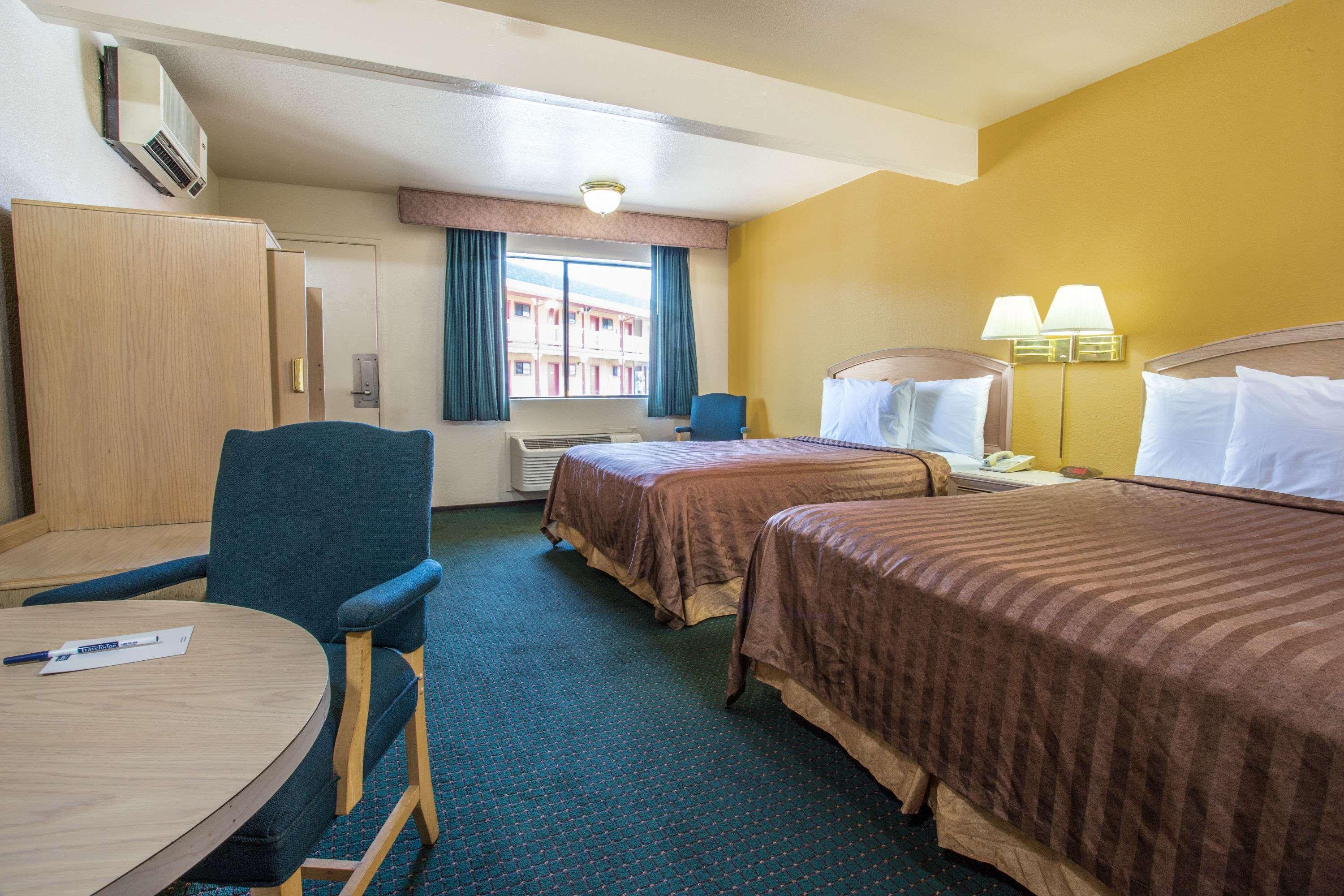 Travelodge by Wyndham Turlock — photo 3