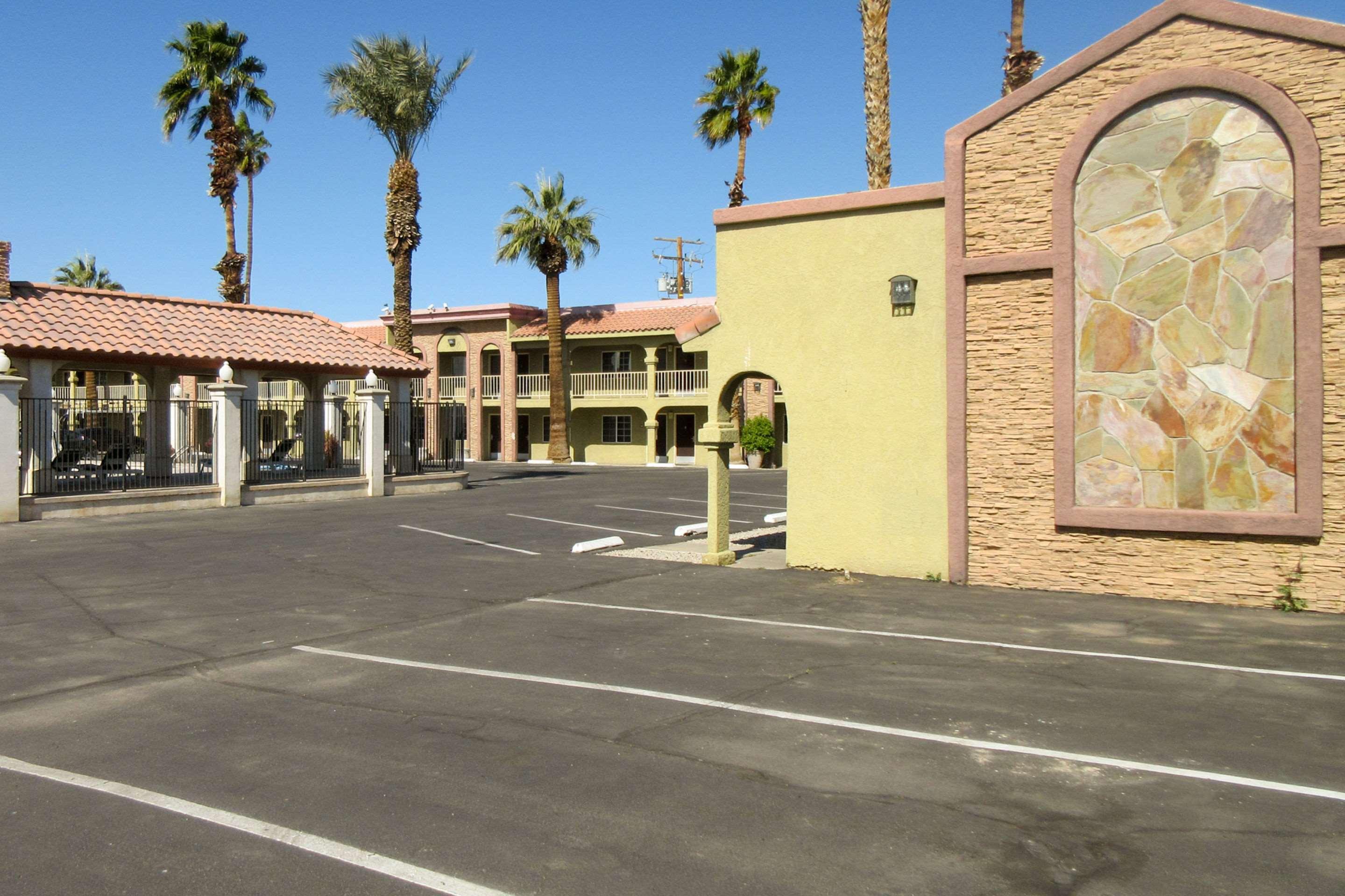 Econo Lodge Blythe — photo 3